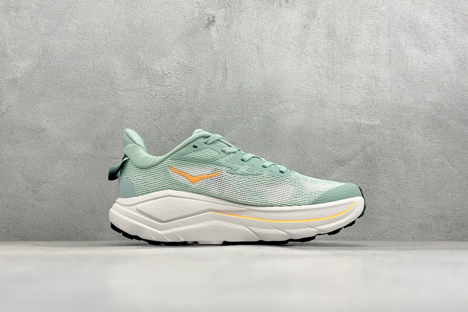 HOKA CHALLENGER 8 轻便系带减震防滑耐磨低帮跑步鞋 1168717/JDC HOKA CHALLENGER 8 轻便系带减震防滑耐磨低帮跑步鞋 1168717/JDC