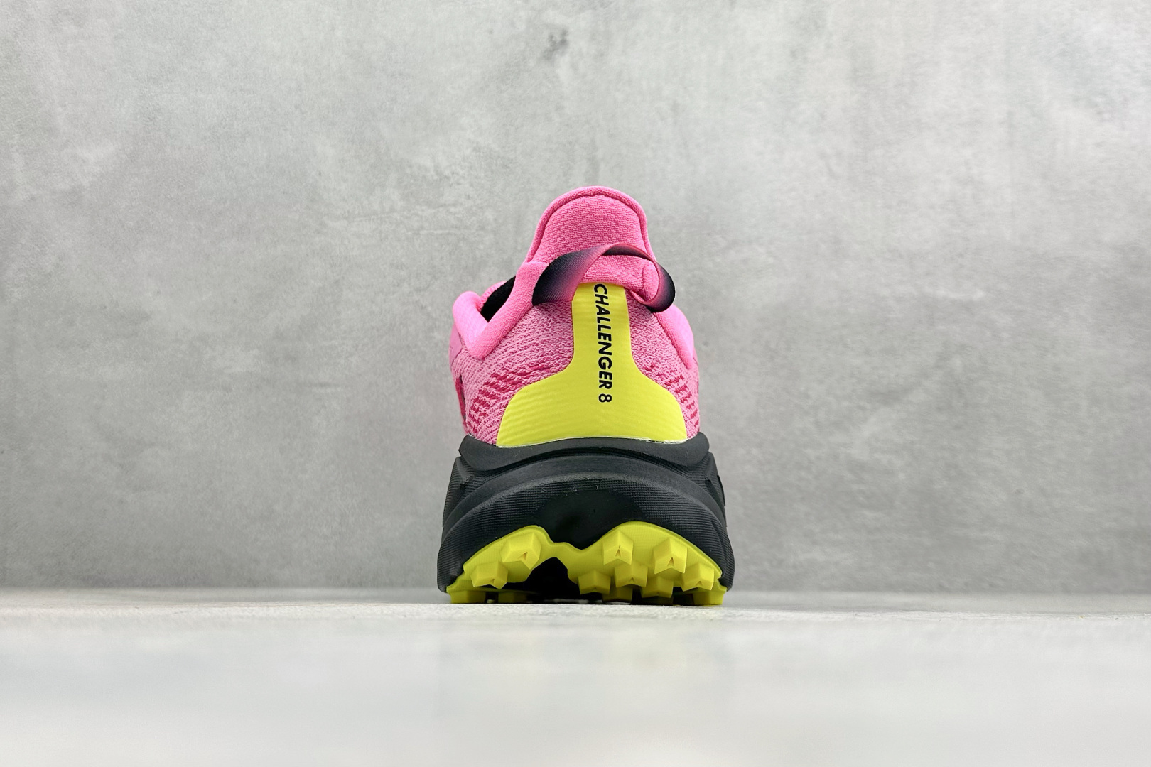 HOKA CHALLENGER 8 轻便系带减震防滑耐磨低帮跑步鞋 1168717/NNR HOKA CHALLENGER 8 轻便系带减震防滑耐磨低帮跑步鞋 1168717/NNR