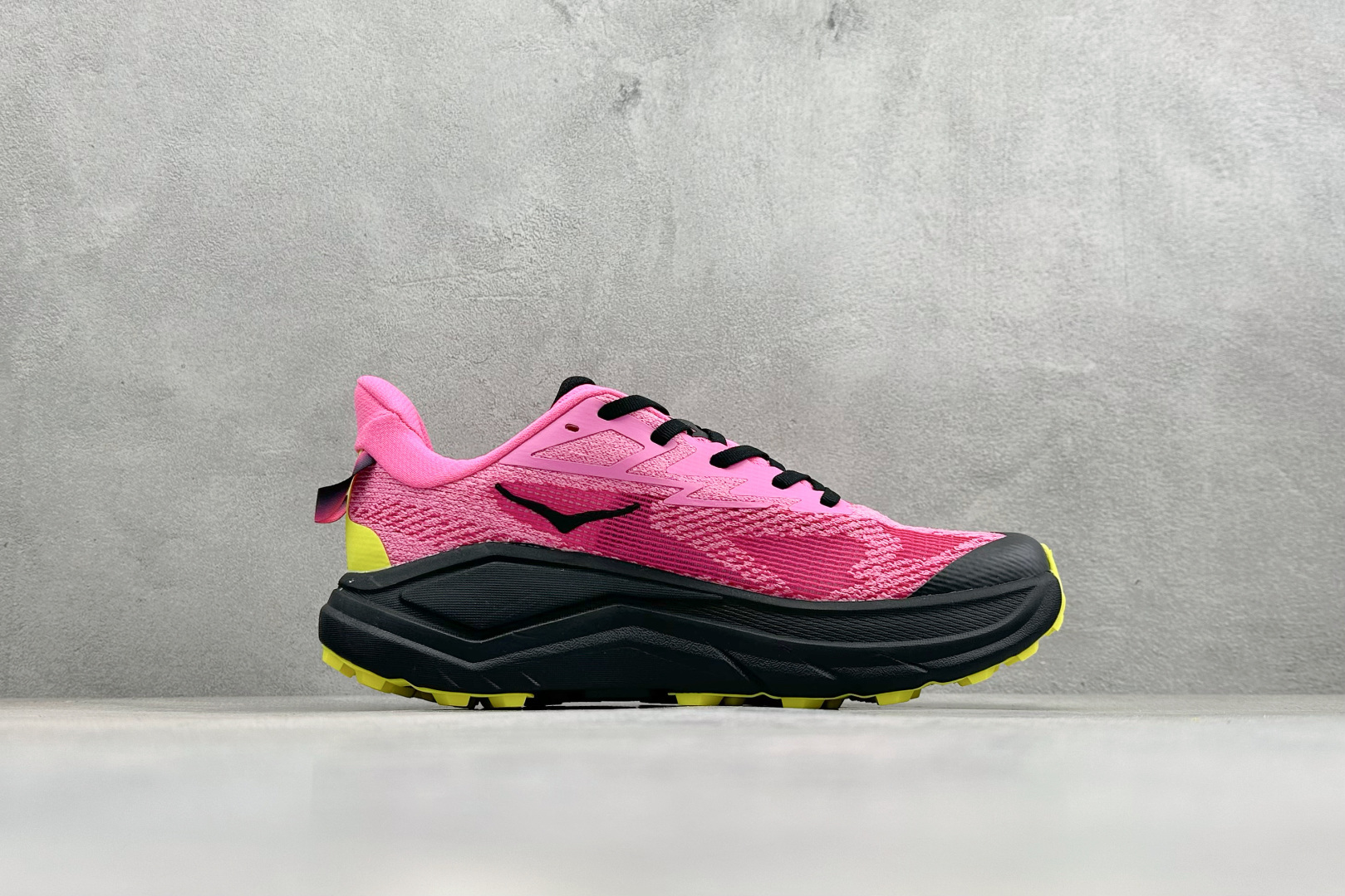 HOKA CHALLENGER 8 轻便系带减震防滑耐磨低帮跑步鞋 1168717/NNR HOKA CHALLENGER 8 轻便系带减震防滑耐磨低帮跑步鞋 1168717/NNR