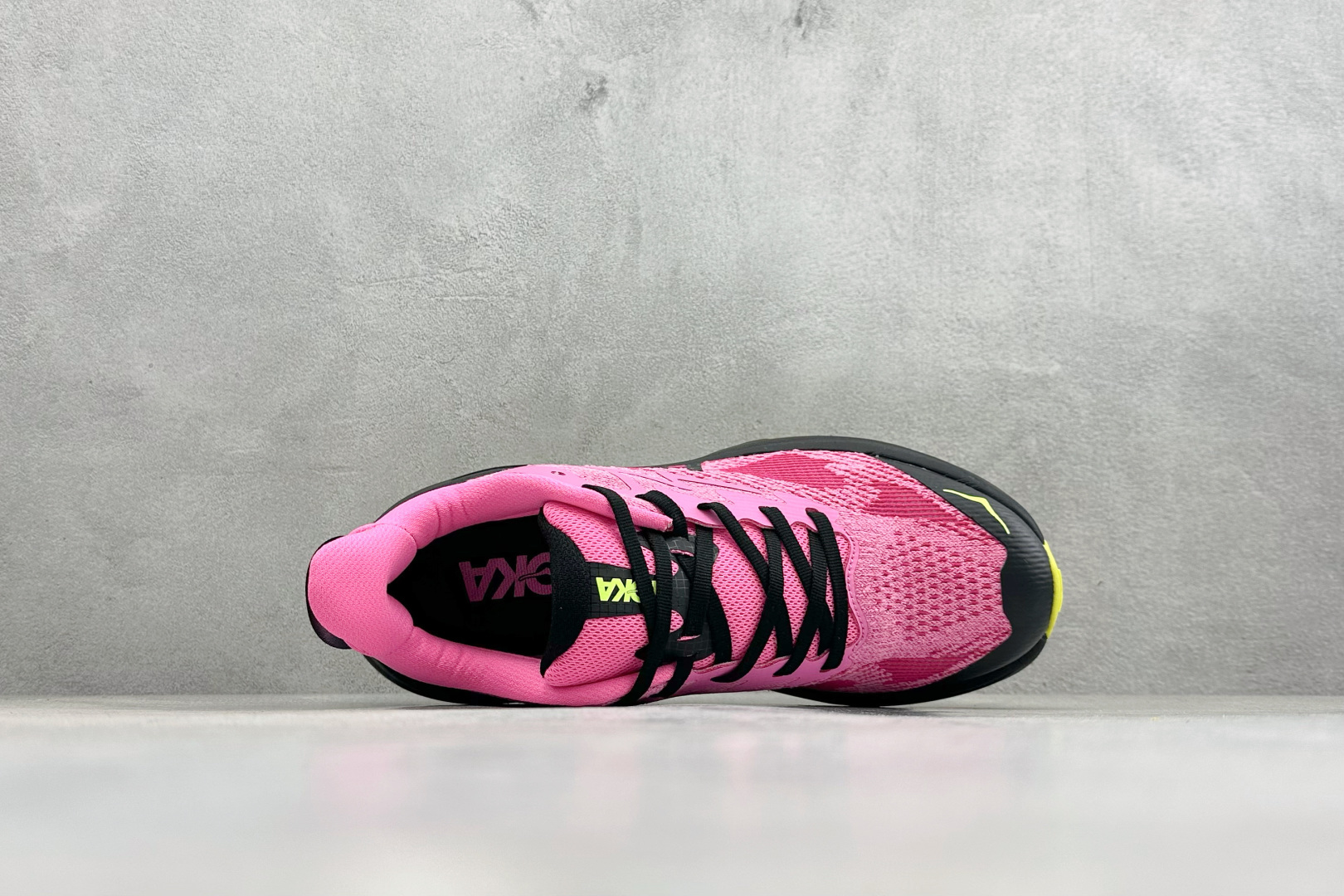 HOKA CHALLENGER 8 轻便系带减震防滑耐磨低帮跑步鞋 1168717/NNR HOKA CHALLENGER 8 轻便系带减震防滑耐磨低帮跑步鞋 1168717/NNR