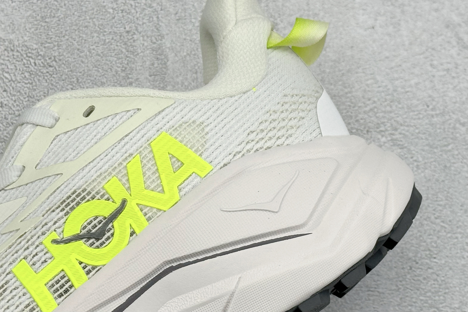 HOKA CHALLENGER 8 轻便系带减震防滑耐磨低帮跑步鞋 1168716/WNH HOKA CHALLENGER 8 轻便系带减震防滑耐磨低帮跑步鞋 1168716/WNH