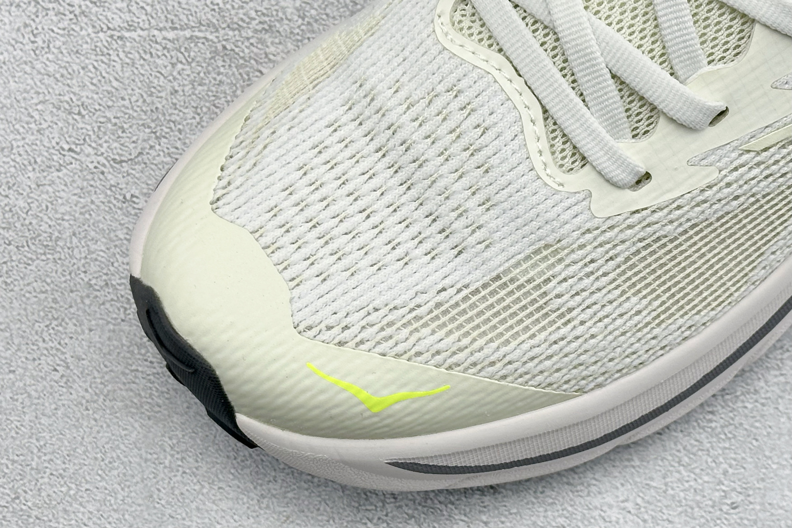 HOKA CHALLENGER 8 轻便系带减震防滑耐磨低帮跑步鞋 1168716/WNH HOKA CHALLENGER 8 轻便系带减震防滑耐磨低帮跑步鞋 1168716/WNH