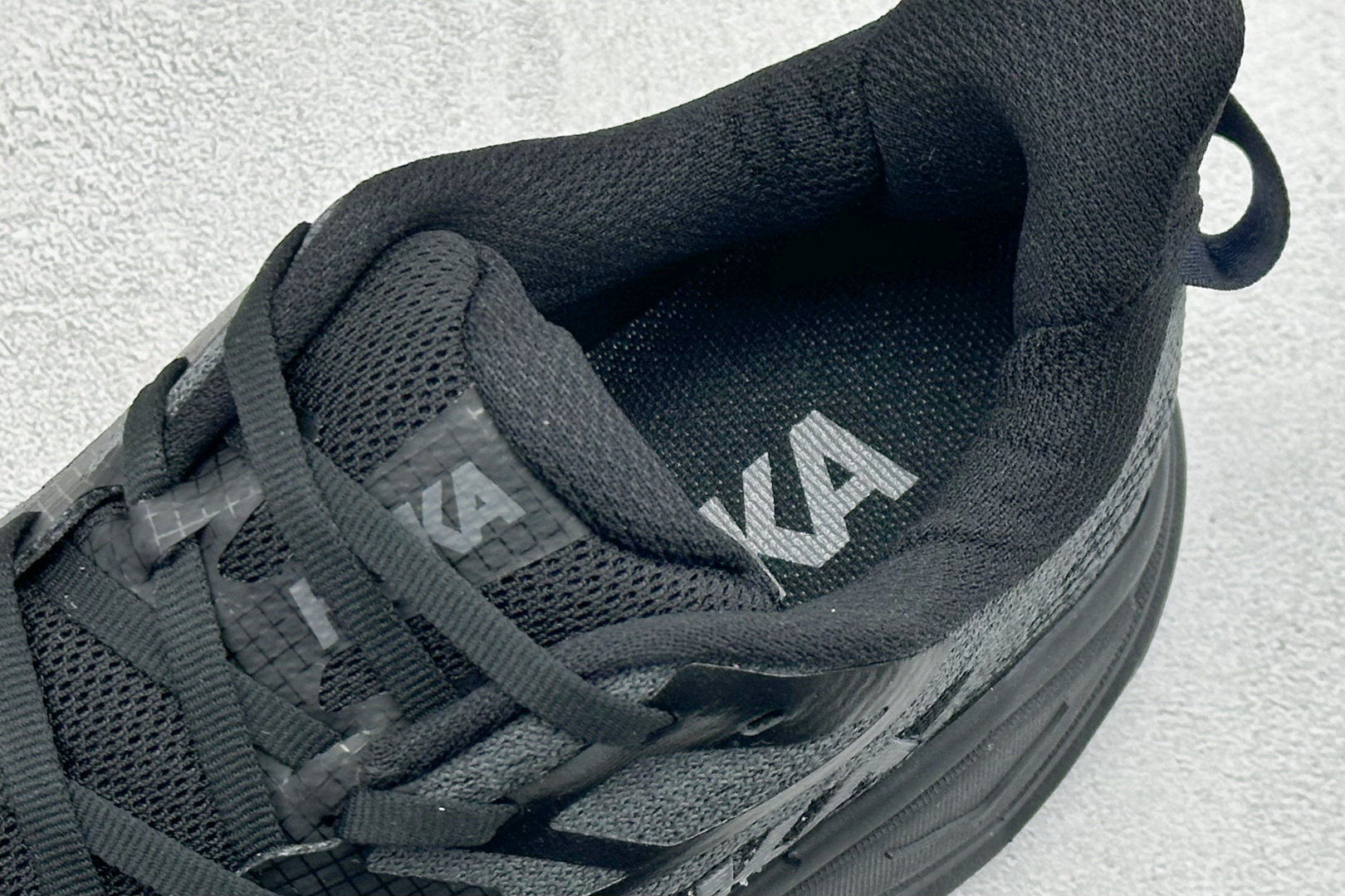 HOKA CHALLENGER 8 轻便系带减震防滑耐磨低帮跑步鞋 1168717/BCKT HOKA CHALLENGER 8 轻便系带减震防滑耐磨低帮跑步鞋 1168717/BCKT