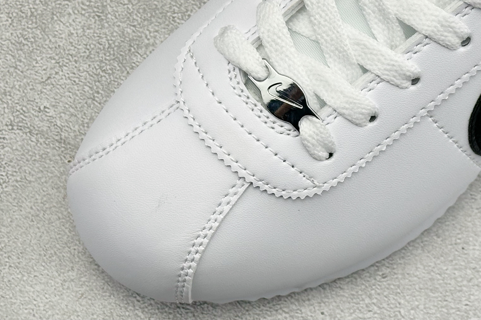 XH版NIKE CORTEZ 经典轻便舒适阿甘休闲跑步鞋 DN1791-107