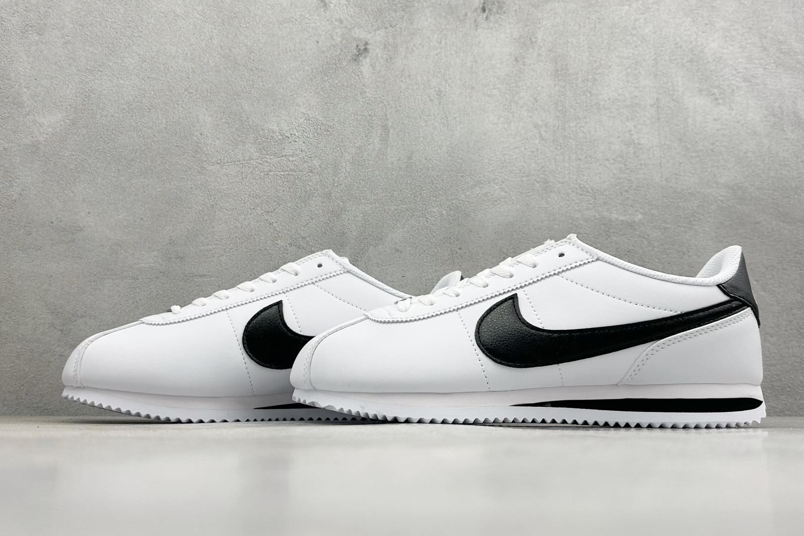 XH版NIKE CORTEZ 经典轻便舒适阿甘休闲跑步鞋 DN1791-107