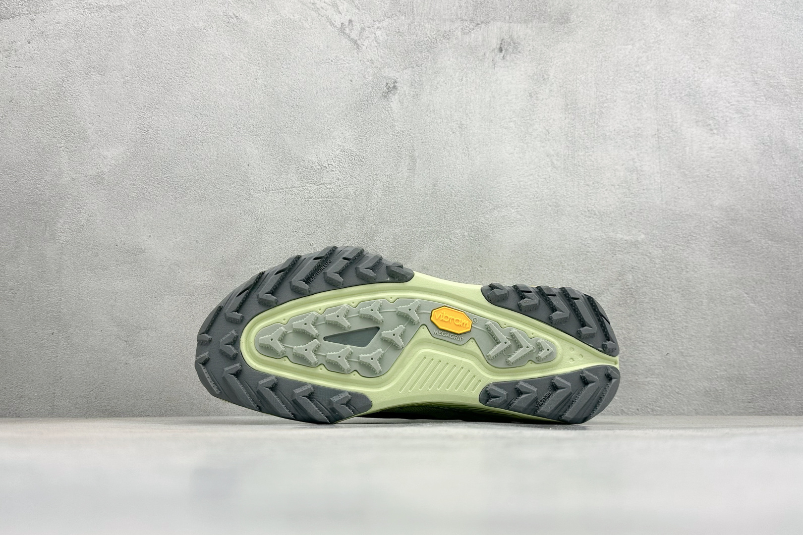 MT版NIKE ACG ZEGAMA TRAIL 越野登山跑步鞋 HV8113-011 MT版NIKE ACG ZEGAMA TRAIL 越野登山跑步鞋 HV8113-011