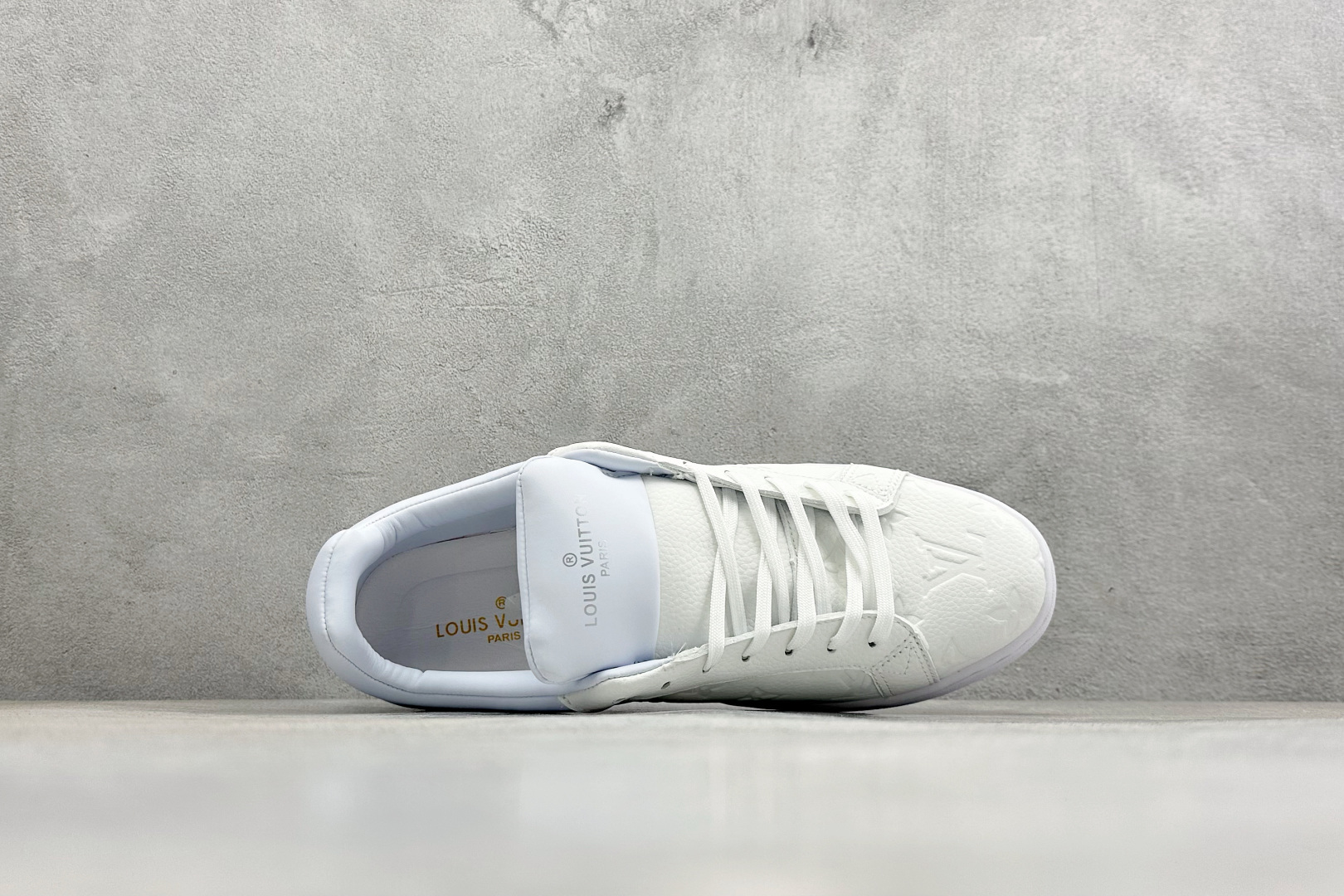 LouisVuittonNewArrival系列LVTimeOut小白鞋 LouisVuittonNewArrival系列LVTimeOut小白鞋
