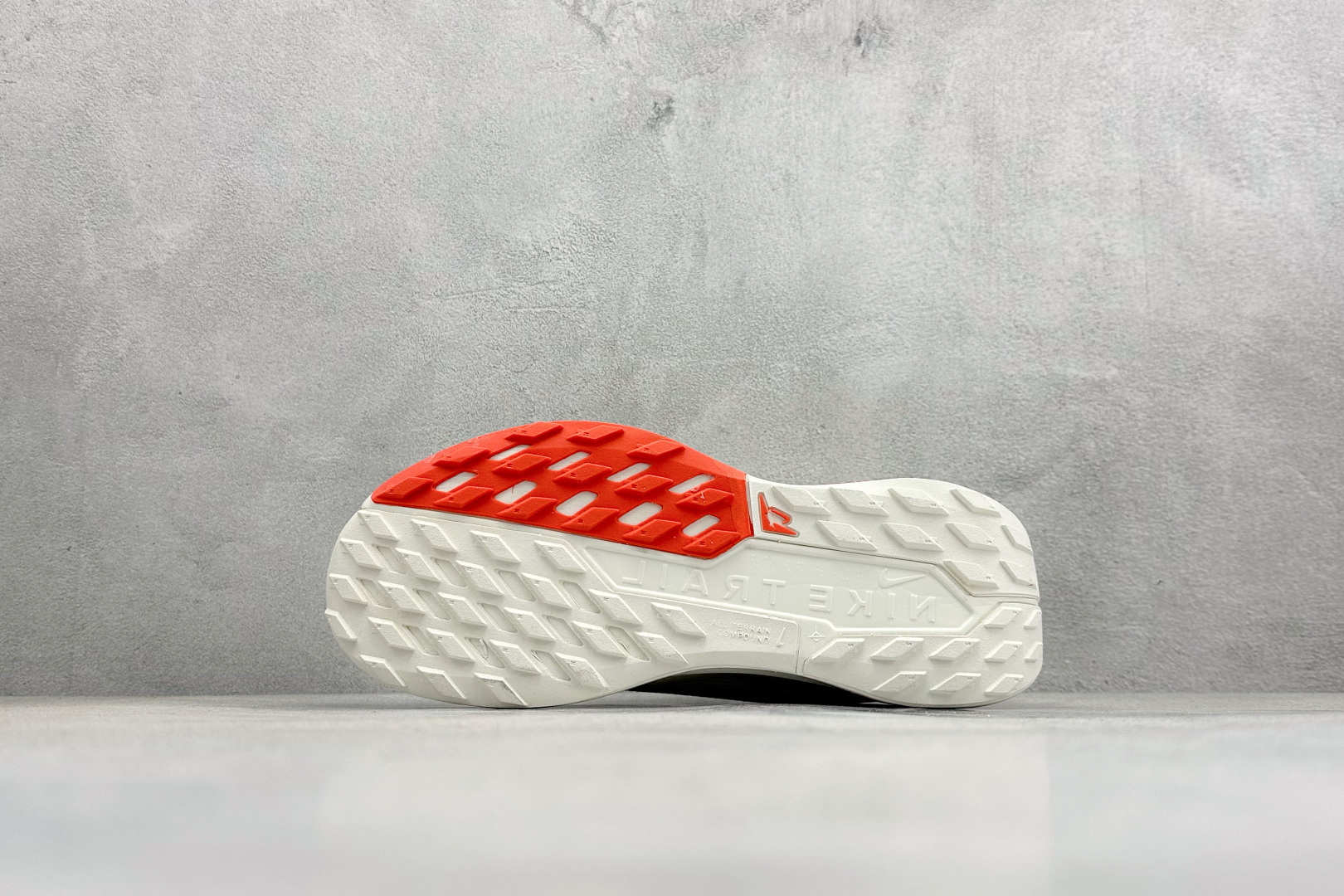 Nike REACTX PEGASUS TRAIL 5 GTX 越野跑步鞋 FQ0908-100 Nike REACTX PEGASUS TRAIL 5 GTX 越野跑步鞋 FQ0908-100