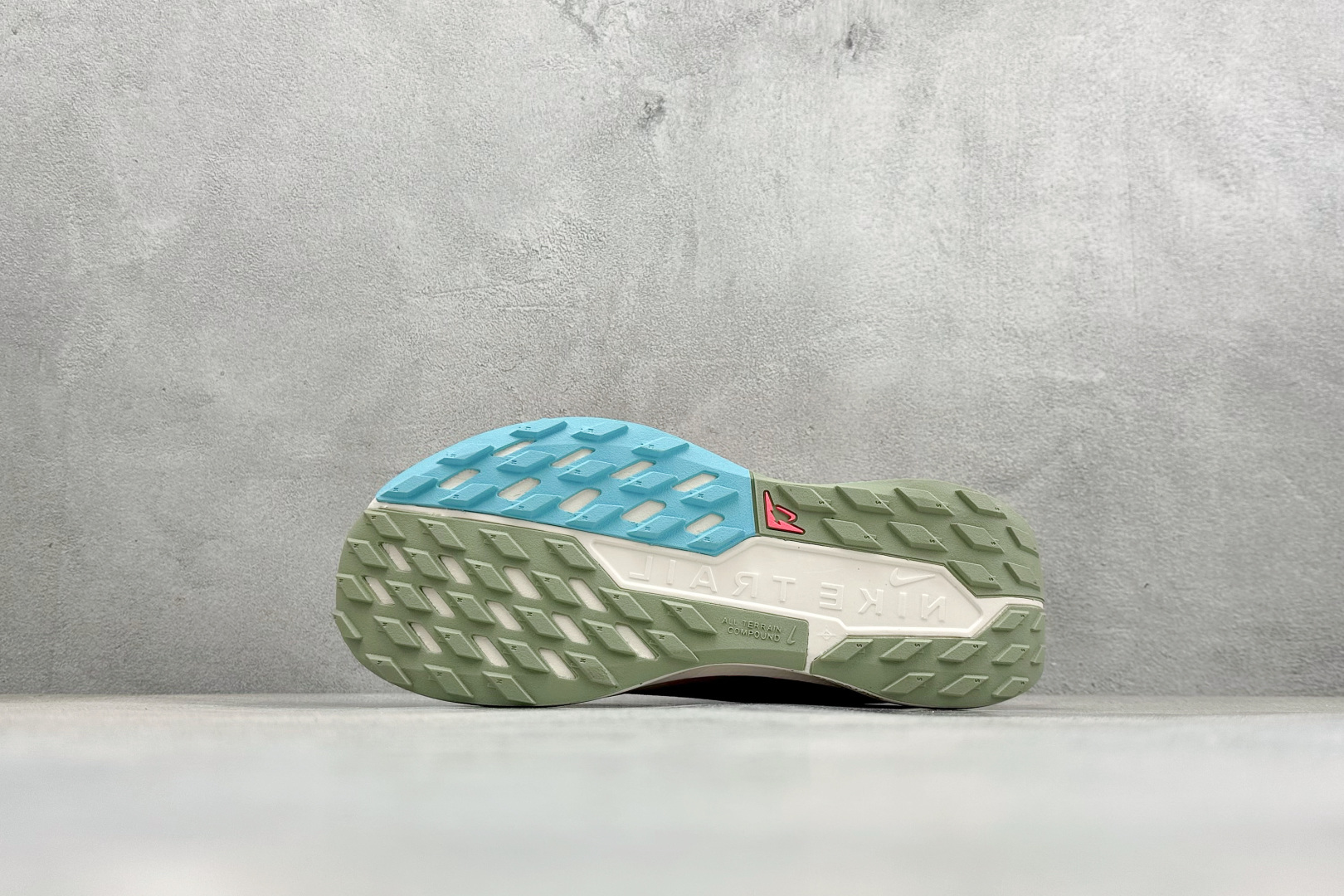 Nike REACTX PEGASUS TRAIL 5 GTX 越野跑步鞋 FQ0908-600 Nike REACTX PEGASUS TRAIL 5 GTX 越野跑步鞋 FQ0908-600