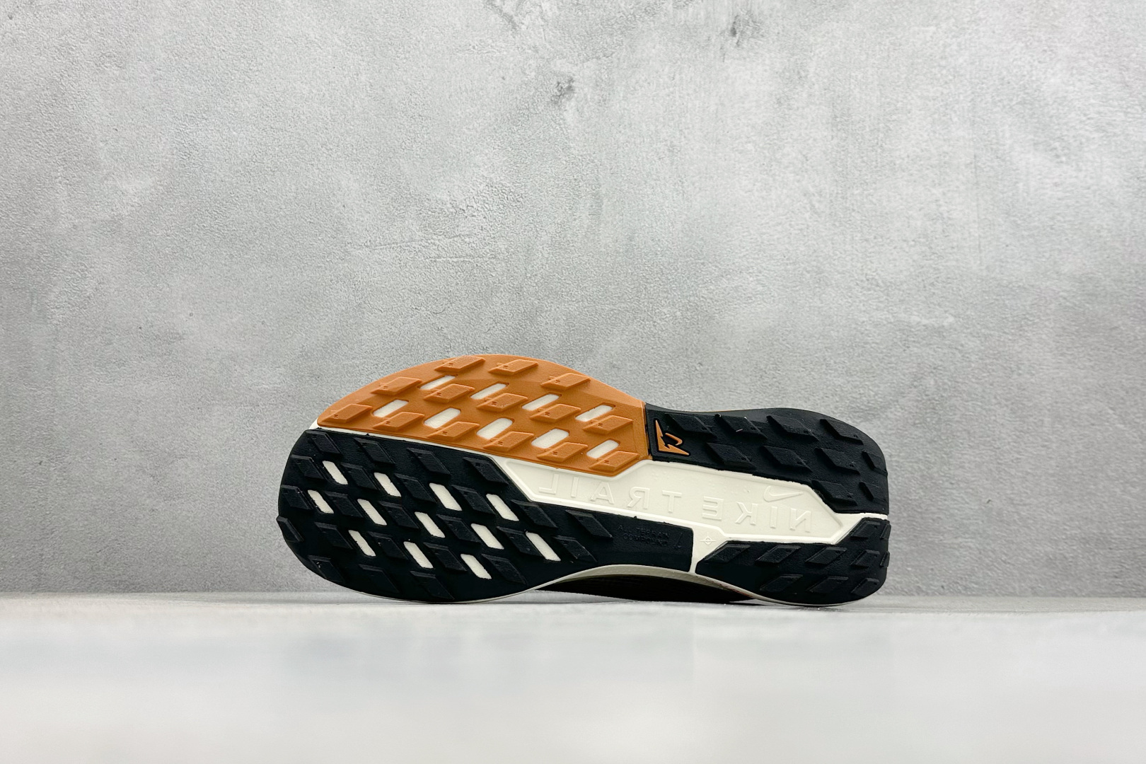 Nike REACTX PEGASUS TRAIL 5 GTX 越野跑步鞋 FQ0908-007 Nike REACTX PEGASUS TRAIL 5 GTX 越野跑步鞋 FQ0908-007