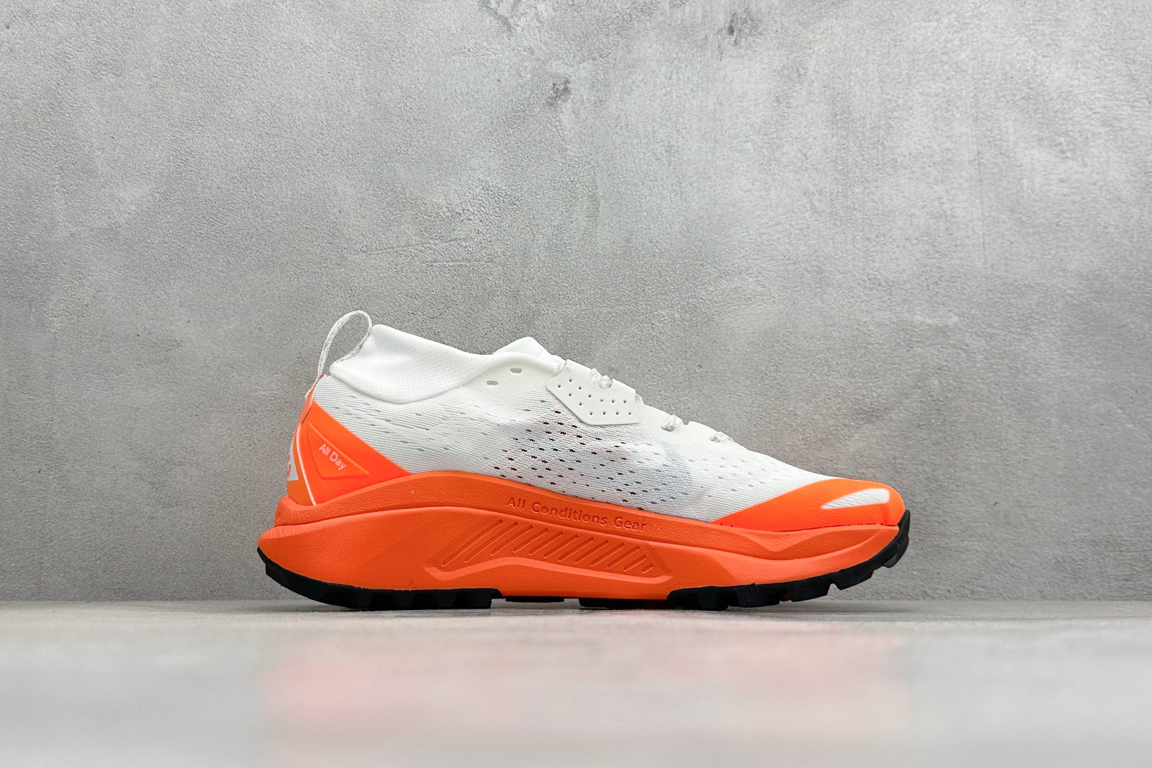 MT版NIKE ACG ZEGAMA TRAIL 越野登山跑步鞋 HV8113-012 MT版NIKE ACG ZEGAMA TRAIL 越野登山跑步鞋 HV8113-012