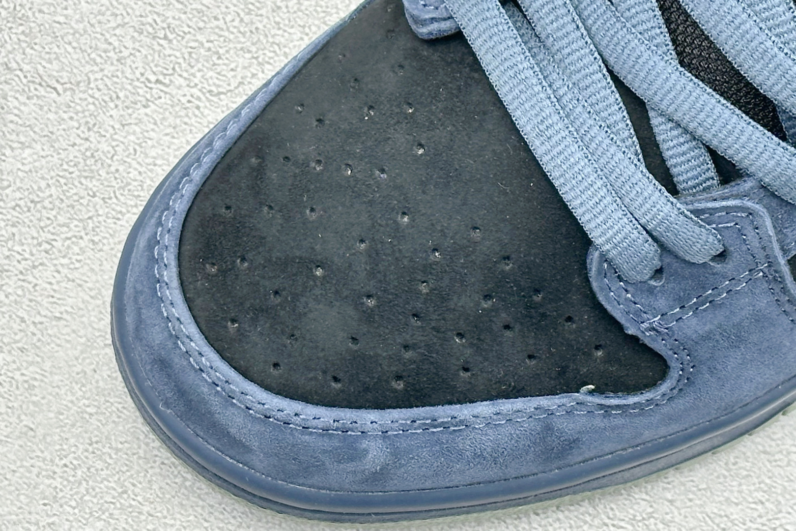 K版Nike SB Dunk Low 烟熏蓝 SB低帮休闲板鞋 HF3063-002 K版Nike SB Dunk Low 烟熏蓝 SB低帮休闲板鞋 HF3063-002