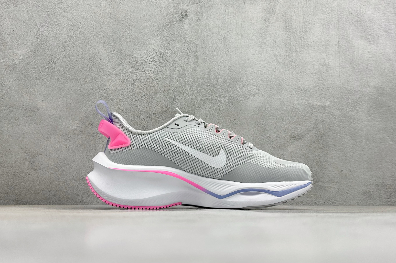 NIKE ZOOMX PLUS 全新耐克跑鞋二代 CK4318-008 NIKE ZOOMX PLUS 全新耐克跑鞋二代 CK4318-008