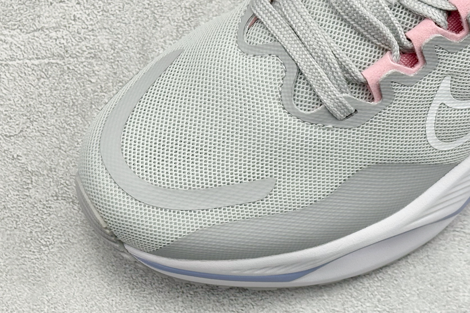 NIKE ZOOMX PLUS 全新耐克跑鞋二代 CK4318-008 NIKE ZOOMX PLUS 全新耐克跑鞋二代 CK4318-008