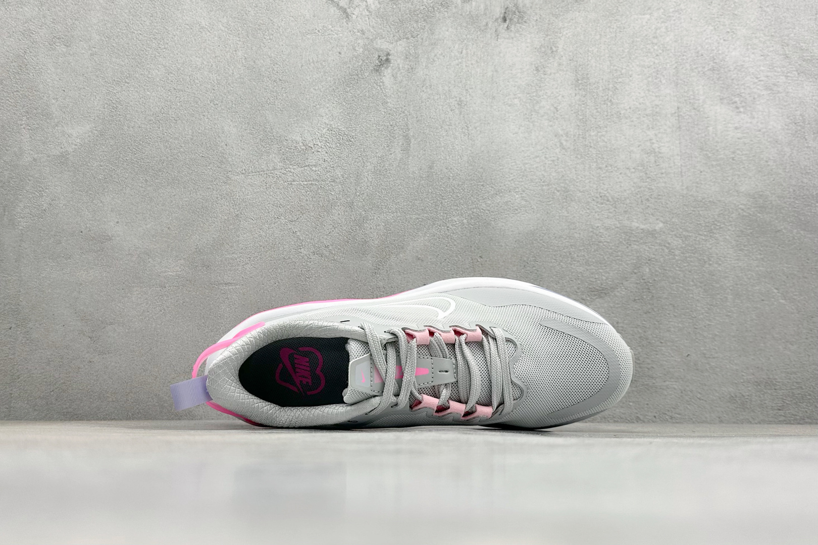 NIKE ZOOMX PLUS 全新耐克跑鞋二代 CK4318-008 NIKE ZOOMX PLUS 全新耐克跑鞋二代 CK4318-008