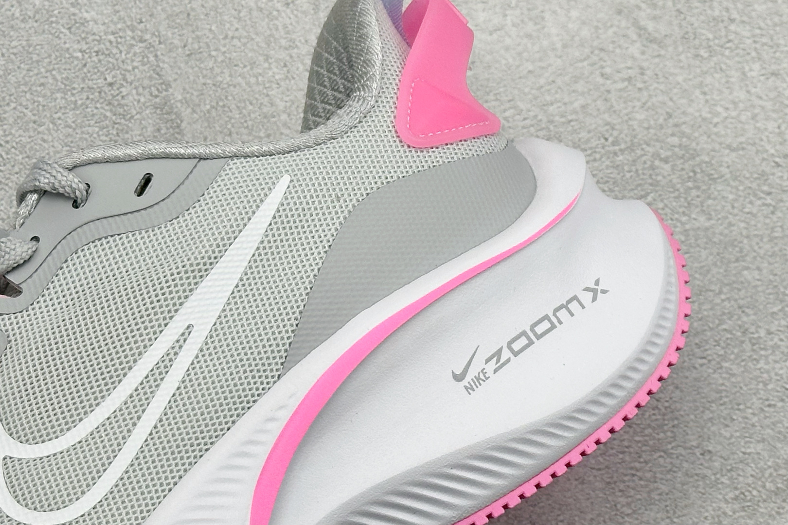 NIKE ZOOMX PLUS 全新耐克跑鞋二代 CK4318-008 NIKE ZOOMX PLUS 全新耐克跑鞋二代 CK4318-008