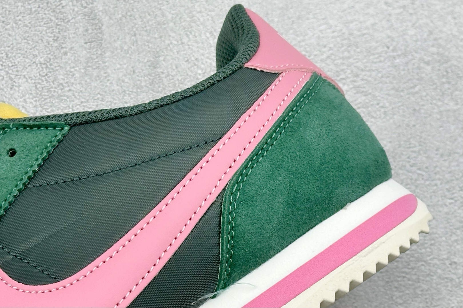XH版NIKE CORTEZ 经典轻便舒适阿甘休闲跑步鞋 HF9994-300