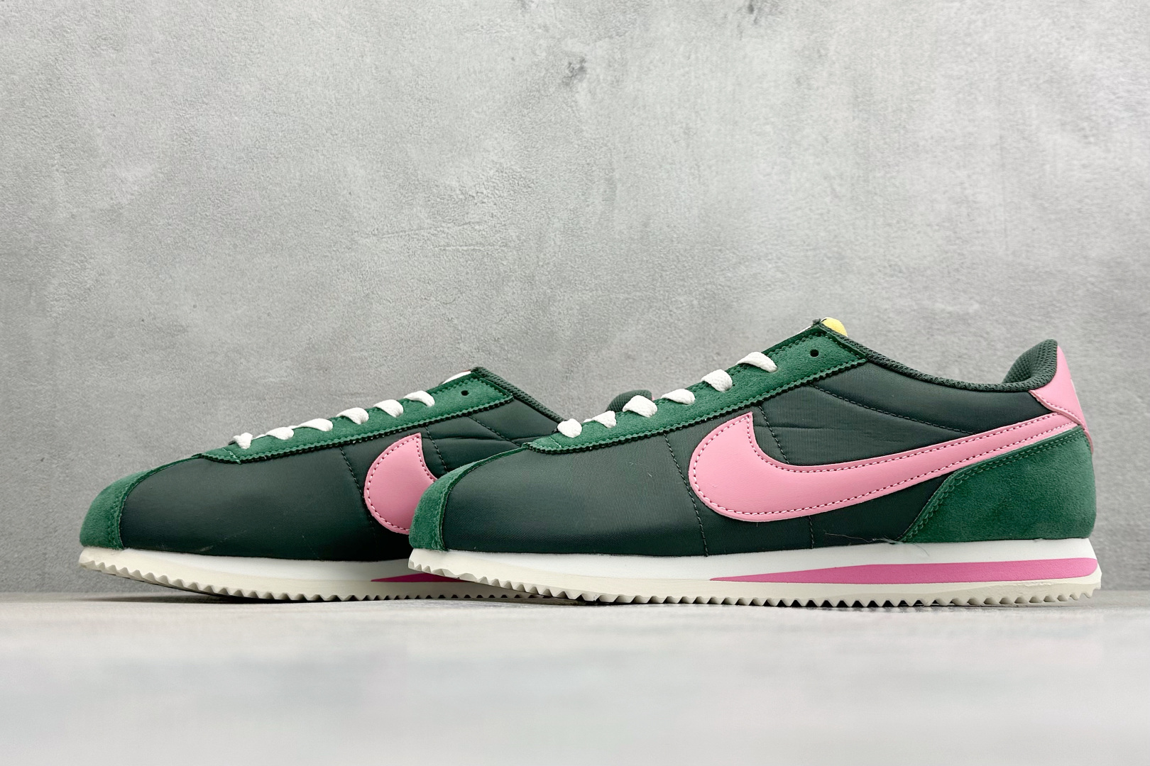 XH版NIKE CORTEZ 经典轻便舒适阿甘休闲跑步鞋 HF9994-300