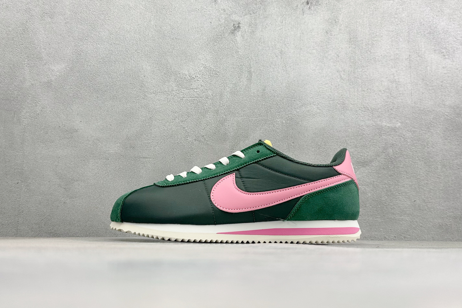 XH版NIKE CORTEZ 经典轻便舒适阿甘休闲跑步鞋 HF9994-300