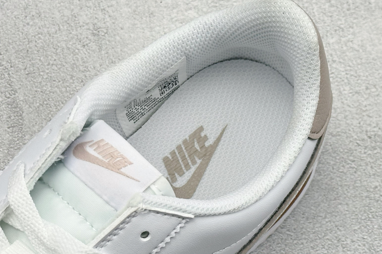 XH版NIKE CORTEZ 经典轻便舒适阿甘休闲跑步鞋 DN1791-105