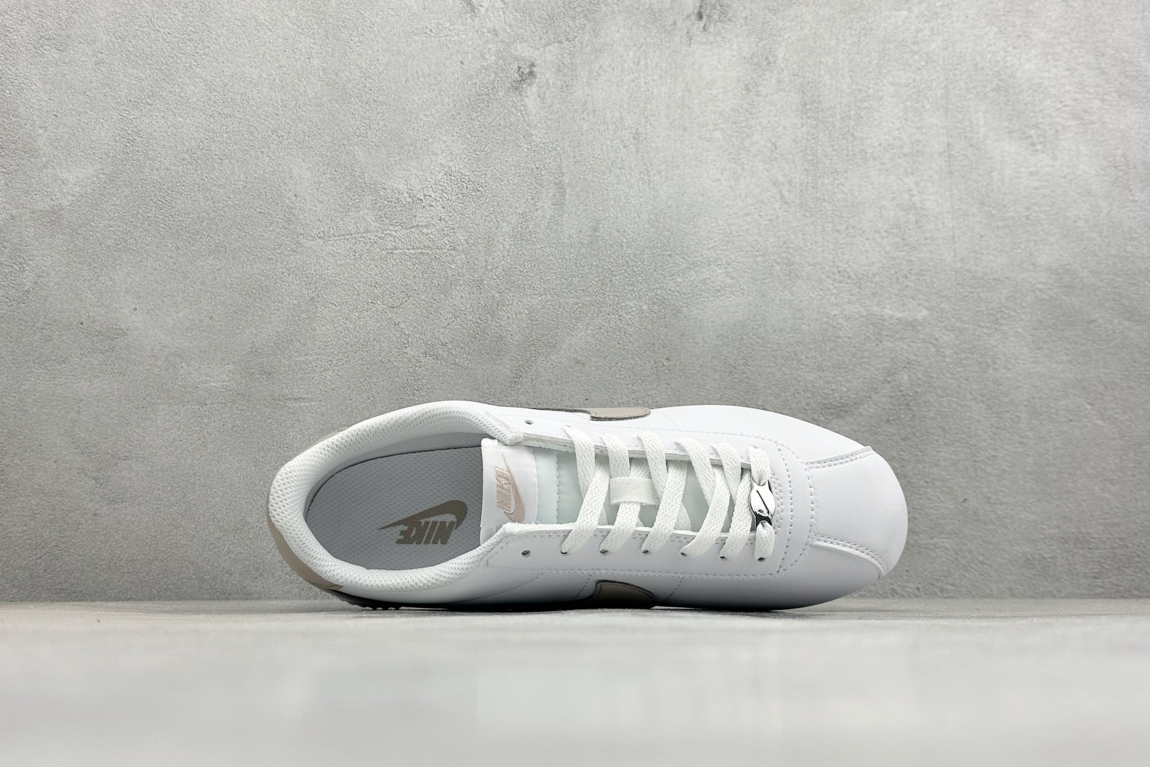 XH版NIKE CORTEZ 经典轻便舒适阿甘休闲跑步鞋 DN1791-105