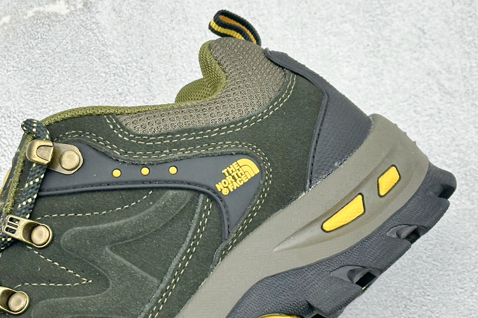 The North Face 北面 乐斯菲斯户外运动休闲登山鞋越野徒步鞋 The North Face 北面 乐斯菲斯户外运动休闲登山鞋越野徒步鞋