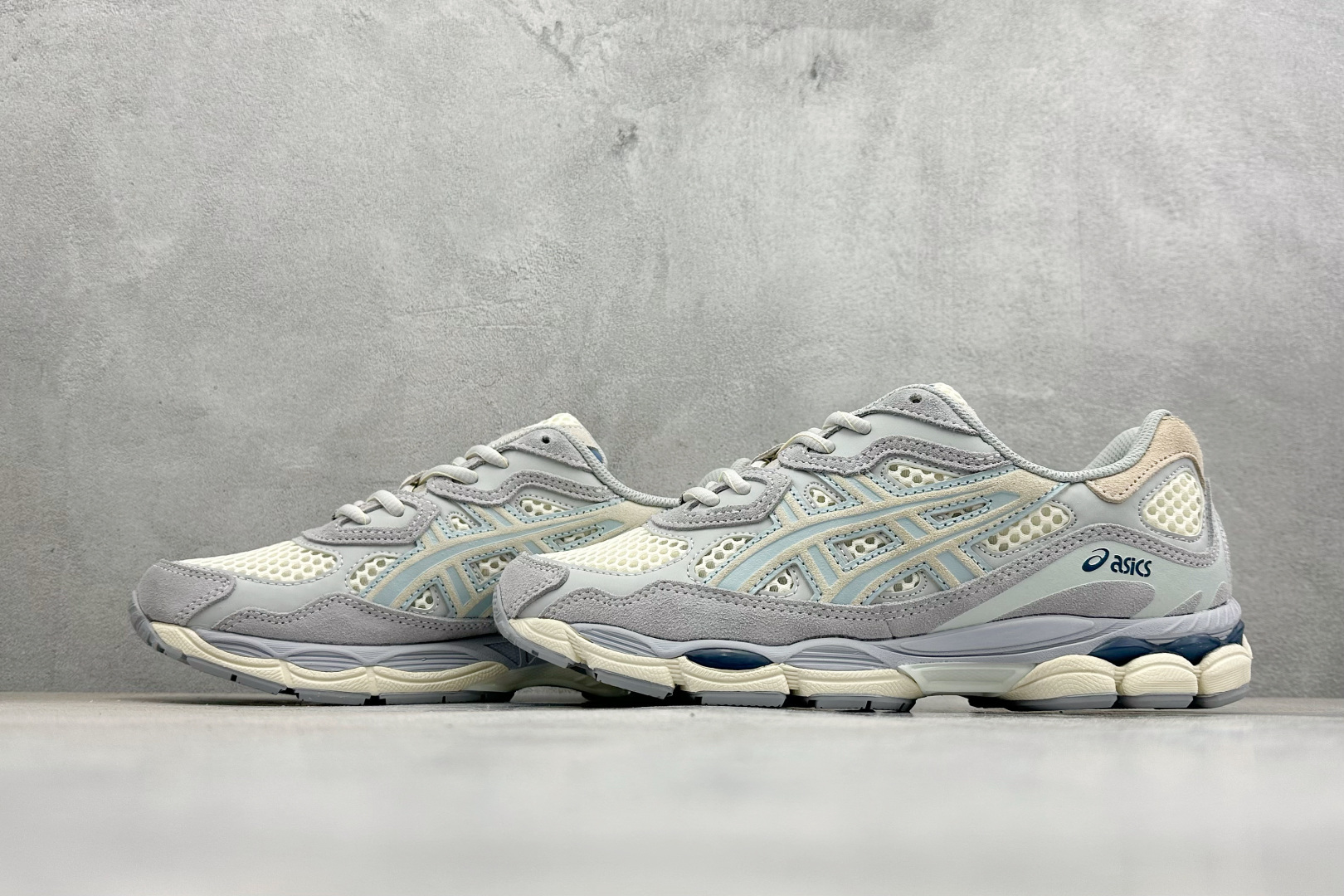Asics Gel-N亚瑟士运动休闲透气专业跑鞋 鞋面采用反绒皮与网布拼接 透气舒适兼具休闲时尚 1203A372-600 Asics Gel-N亚瑟士运动休闲透气专业跑鞋 鞋面采用反绒皮与网布拼接 透气舒适兼具休闲时尚 1203A372-600