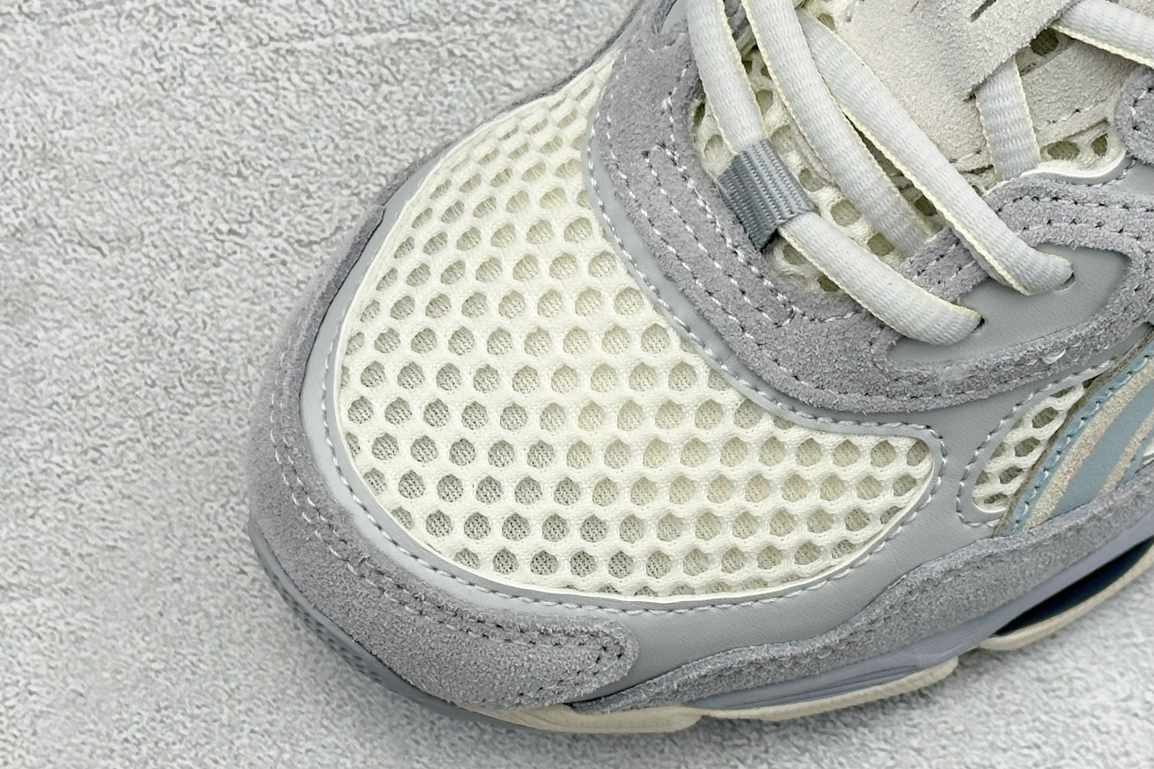Asics Gel-N亚瑟士运动休闲透气专业跑鞋 鞋面采用反绒皮与网布拼接 透气舒适兼具休闲时尚 1203A372-600 Asics Gel-N亚瑟士运动休闲透气专业跑鞋 鞋面采用反绒皮与网布拼接 透气舒适兼具休闲时尚 1203A372-600
