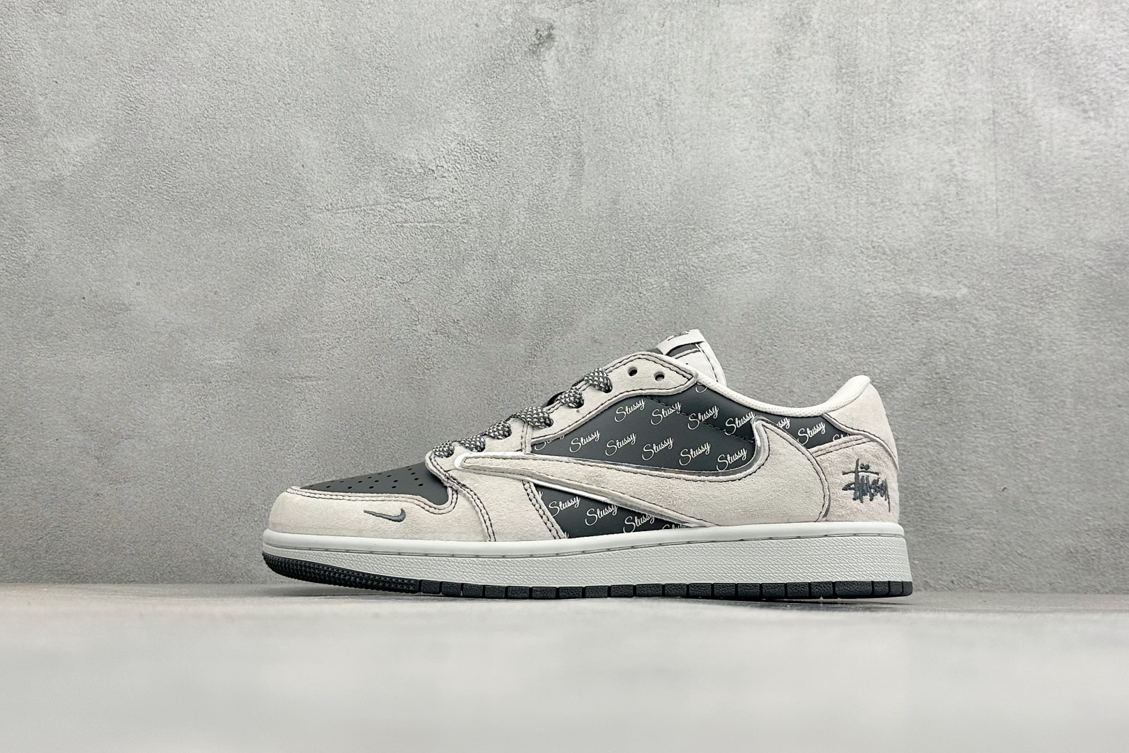 福利特价250。 Air Jordan 1 Low AJ1 乔1 联名 高端定制 低帮复古倒钩篮球鞋#定