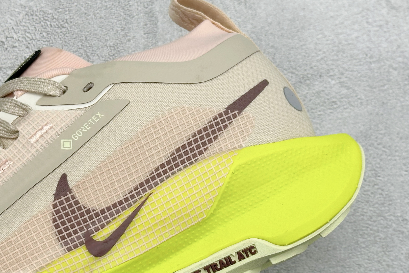Nike REACTX PEGASUS TRAIL 5 GTX 越野跑步鞋 FQ0912-101 Nike REACTX PEGASUS TRAIL 5 GTX 越野跑步鞋 FQ0912-101