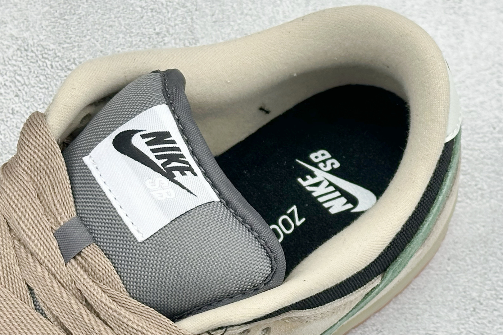 K版Nike Dunk SB Low 黑绿棕生胶 HJ0367-200 K版Nike Dunk SB Low 黑绿棕生胶 HJ0367-200