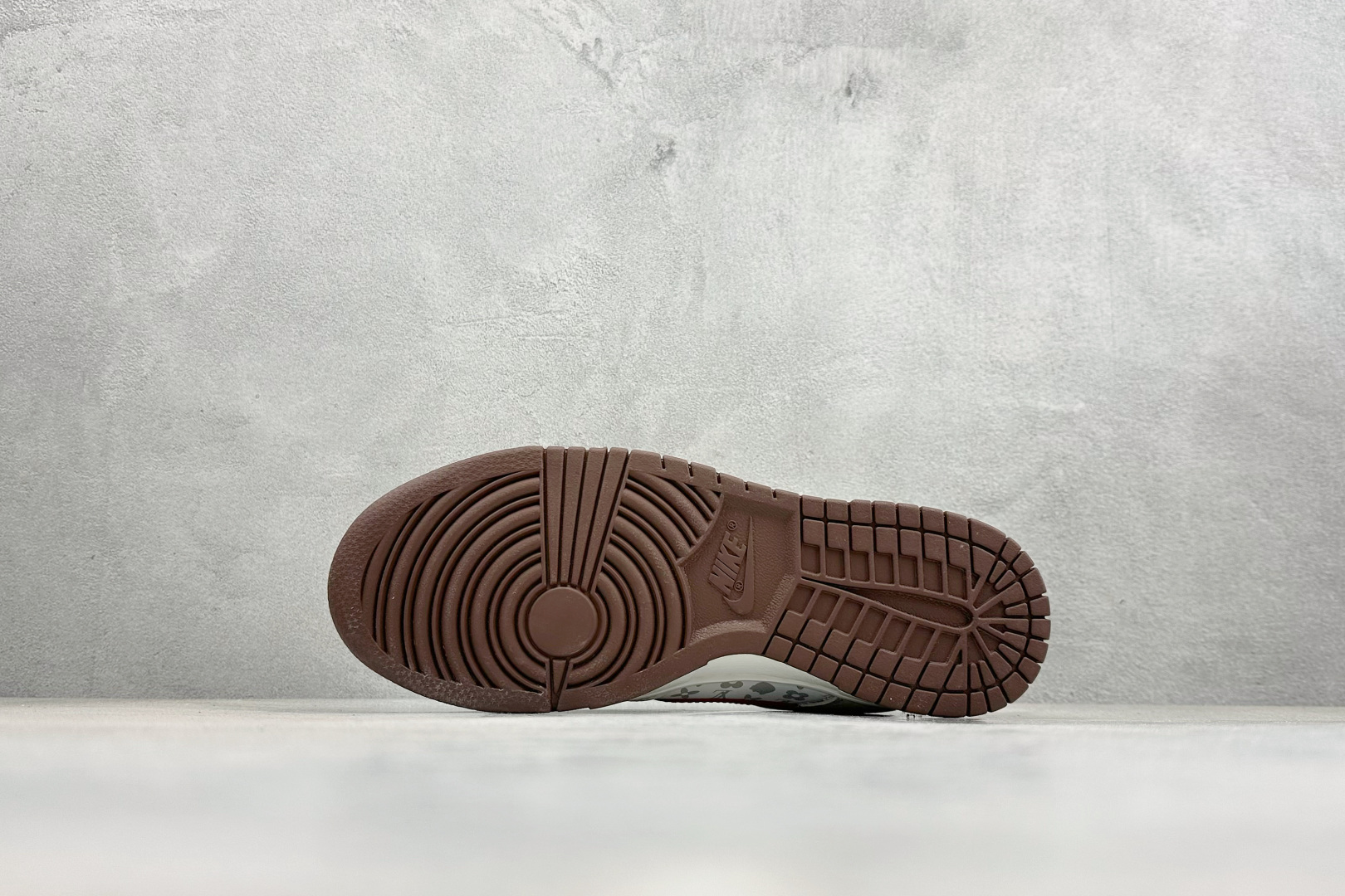 SC版Nike SB Dunk Low 米红棕撞色 高端定制 低帮休闲滑板鞋 HF0391-001 SC版Nike SB Dunk Low 米红棕撞色 高端定制 低帮休闲滑板鞋 HF0391-001
