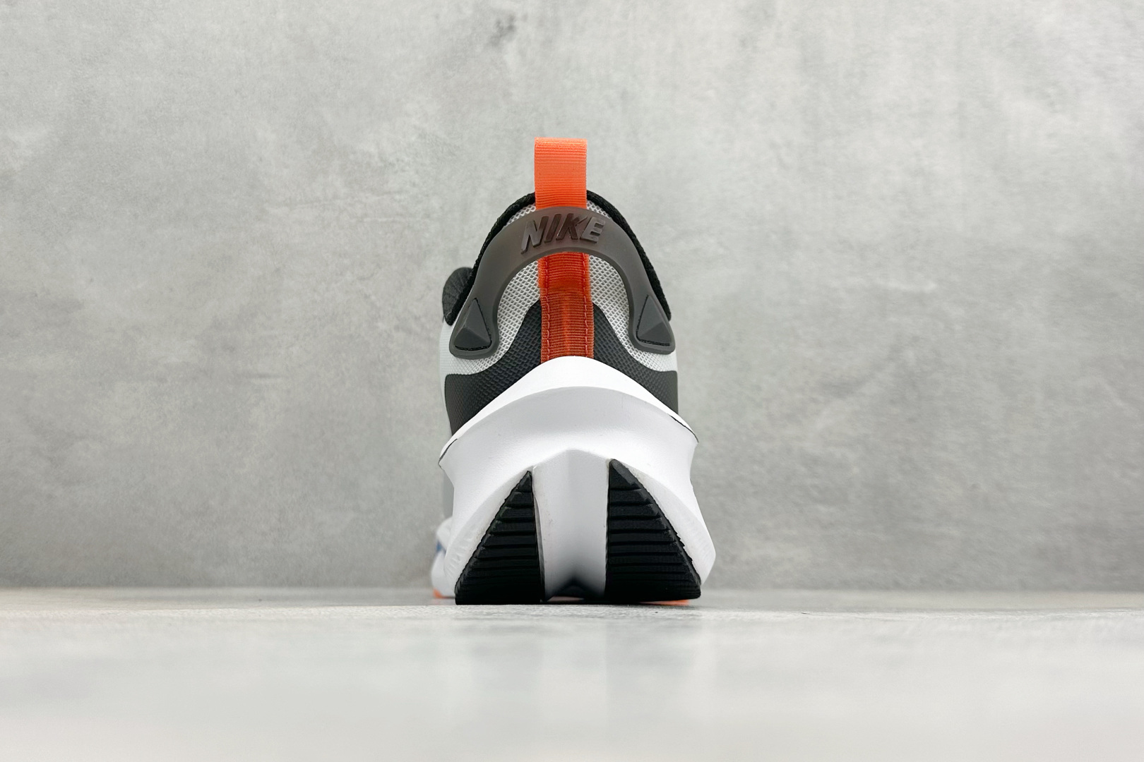 NIKE ZOOMX PLUS 全新耐克跑鞋二代 CK4318-018 NIKE ZOOMX PLUS 全新耐克跑鞋二代 CK4318-018