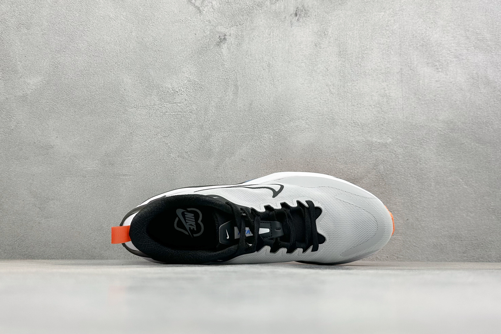 NIKE ZOOMX PLUS 全新耐克跑鞋二代 CK4318-018 NIKE ZOOMX PLUS 全新耐克跑鞋二代 CK4318-018