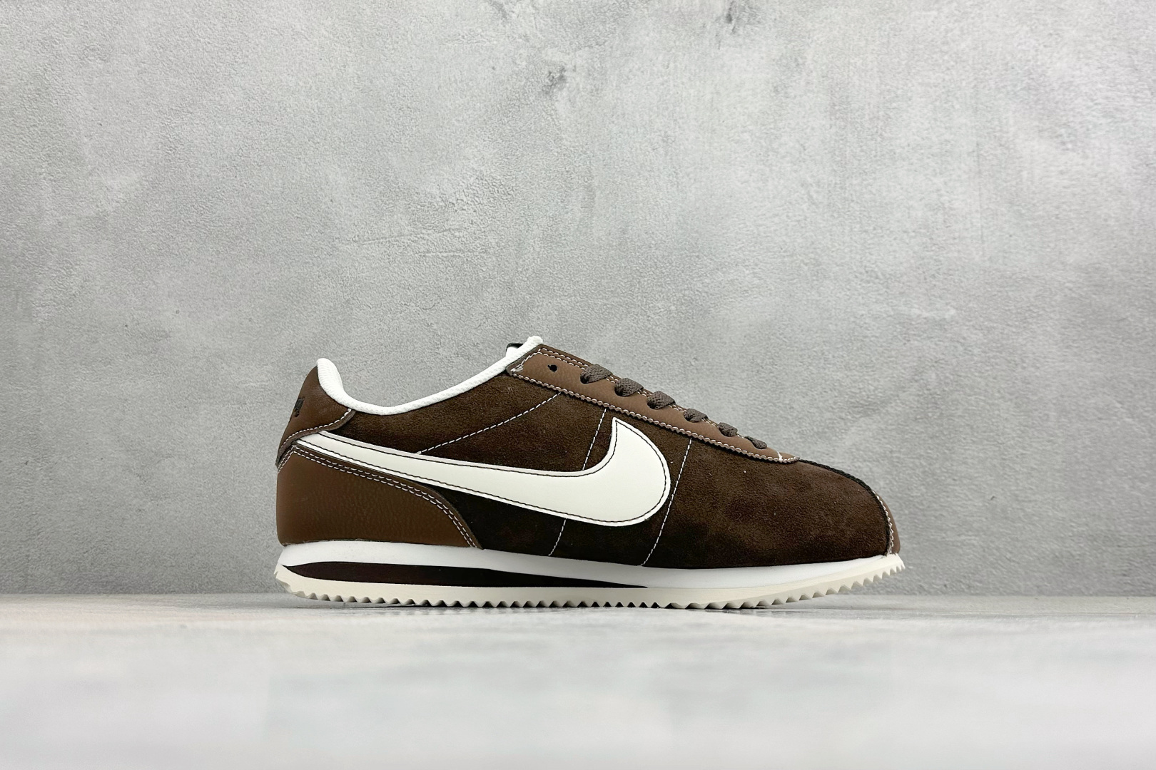 XH版NIKE CORTEZ 经典轻便舒适阿甘休闲跑步鞋 FQ8144-237