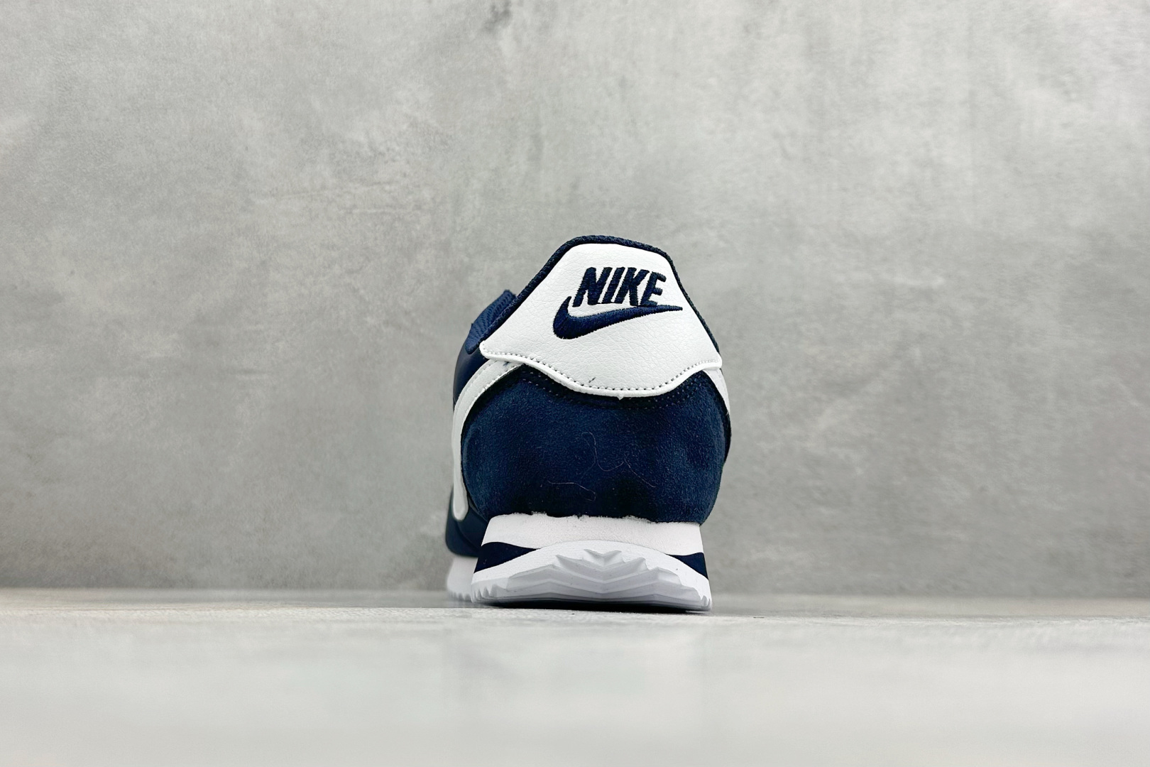 XH版NIKE CORTEZ 经典轻便舒适阿甘休闲跑步鞋 HF0263-400