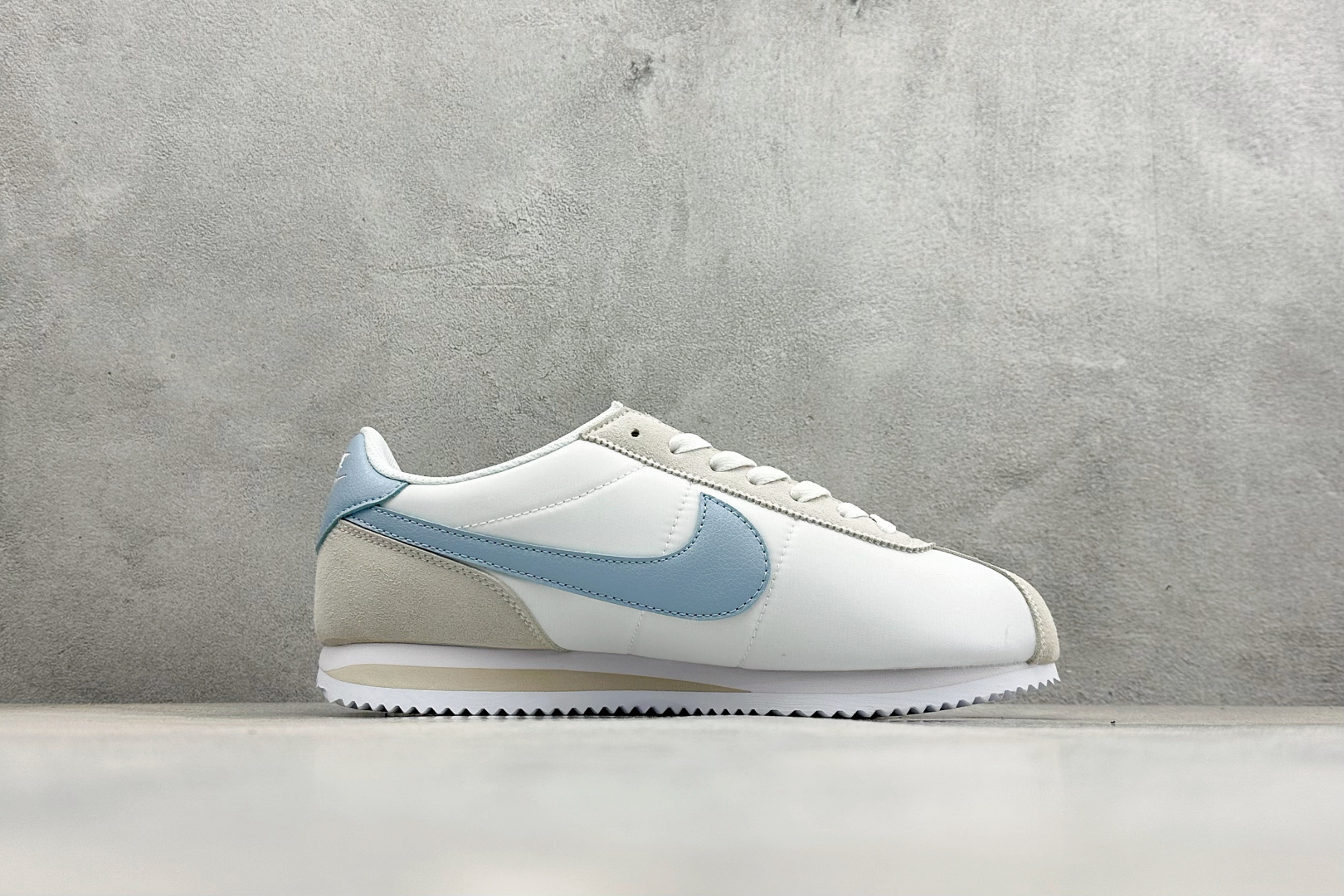 XH版NIKE CORTEZ 经典轻便舒适阿甘休闲跑步鞋 DZ2795-100