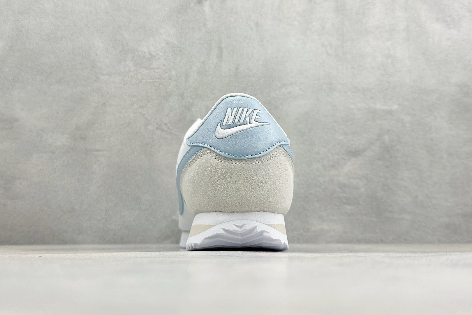 XH版NIKE CORTEZ 经典轻便舒适阿甘休闲跑步鞋 DZ2795-100