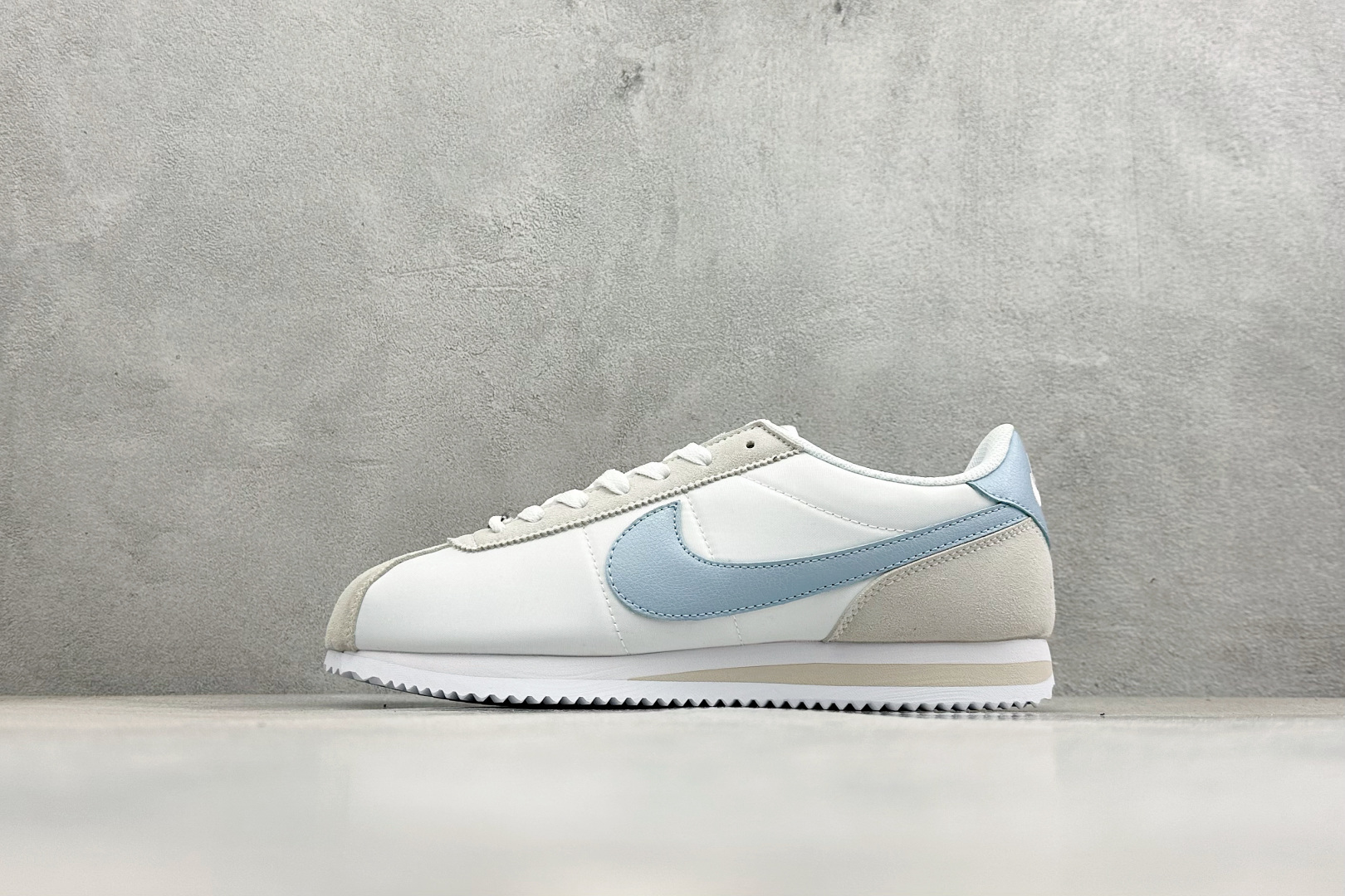 XH版NIKE CORTEZ 经典轻便舒适阿甘休闲跑步鞋 DZ2795-100
