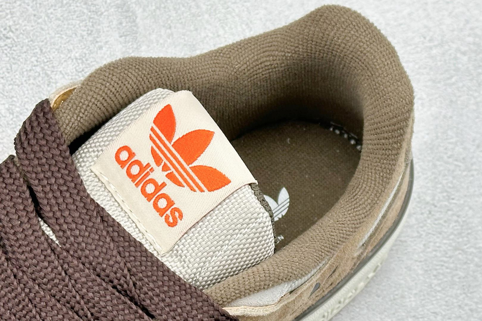 Adidas Forum 84 Low 三叶草低帮复古板鞋 GW4334