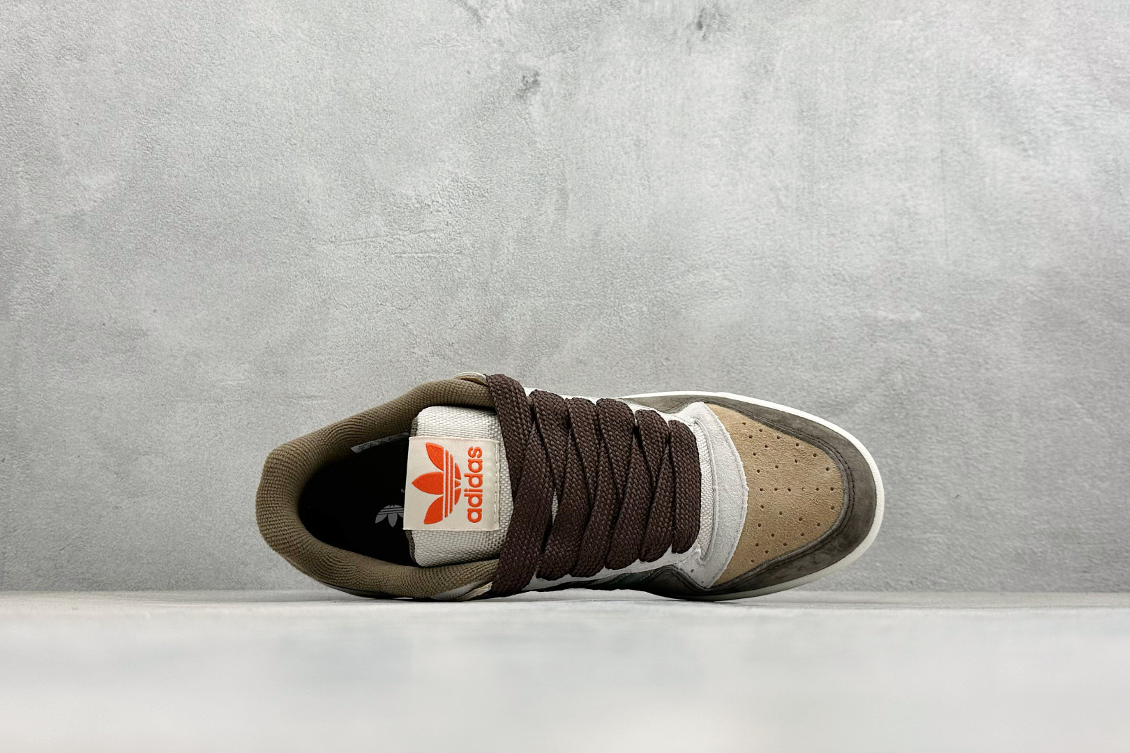 Adidas Forum 84 Low 三叶草低帮复古板鞋 GW4334