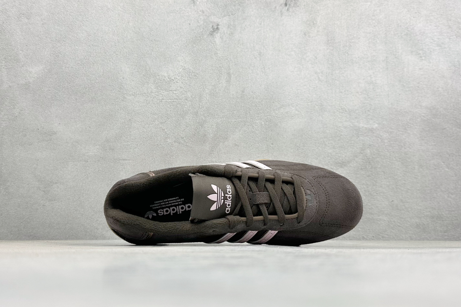 Adidas Originals Adiracer Lo 阿迪达斯潮流防滑耐磨休闲跑步鞋 JR8867 Adidas Originals Adiracer Lo 阿迪达斯潮流防滑耐磨休闲跑步鞋 JR8867