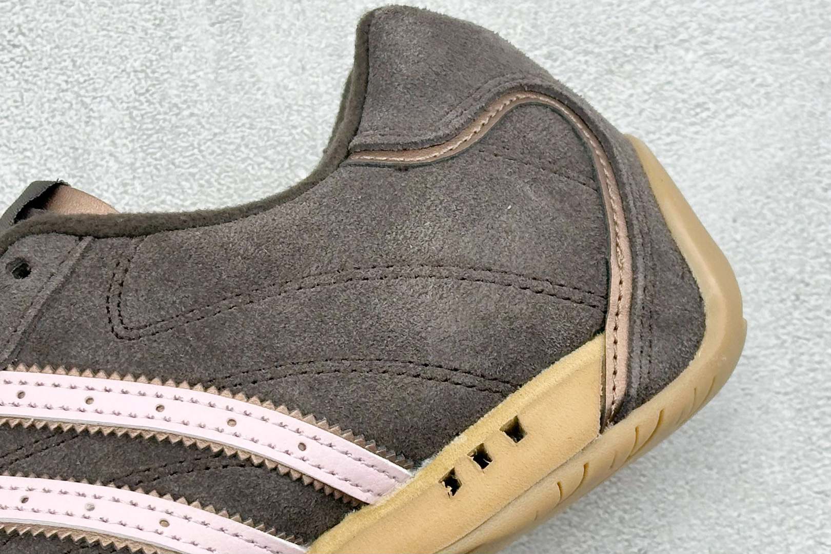 Adidas Originals Adiracer Lo 阿迪达斯潮流防滑耐磨休闲跑步鞋 JR8867 Adidas Originals Adiracer Lo 阿迪达斯潮流防滑耐磨休闲跑步鞋 JR8867