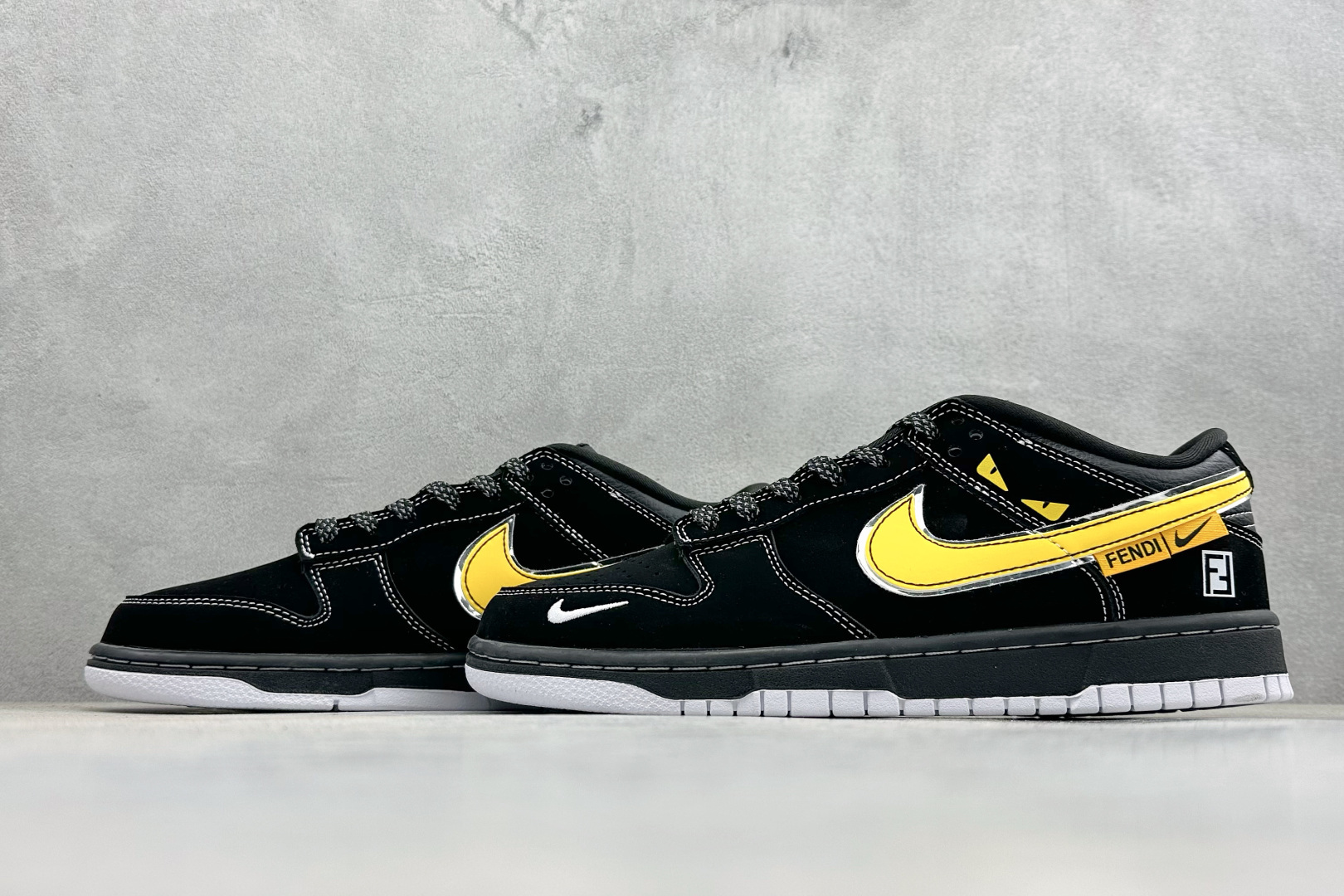 Nike Dunk × Fendi 黑黄联名款 街头与奢品的碰撞 KK1333-049 Nike Dunk × Fendi 黑黄联名款 街头与奢品的碰撞 KK1333-049