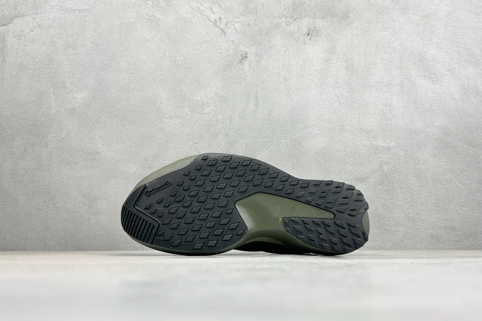 TY版AD ADIZERO EVO SL ATR 阿迪超轻透气缓震跑鞋 KK2684 TY版AD ADIZERO EVO SL ATR 阿迪超轻透气缓震跑鞋 KK2684
