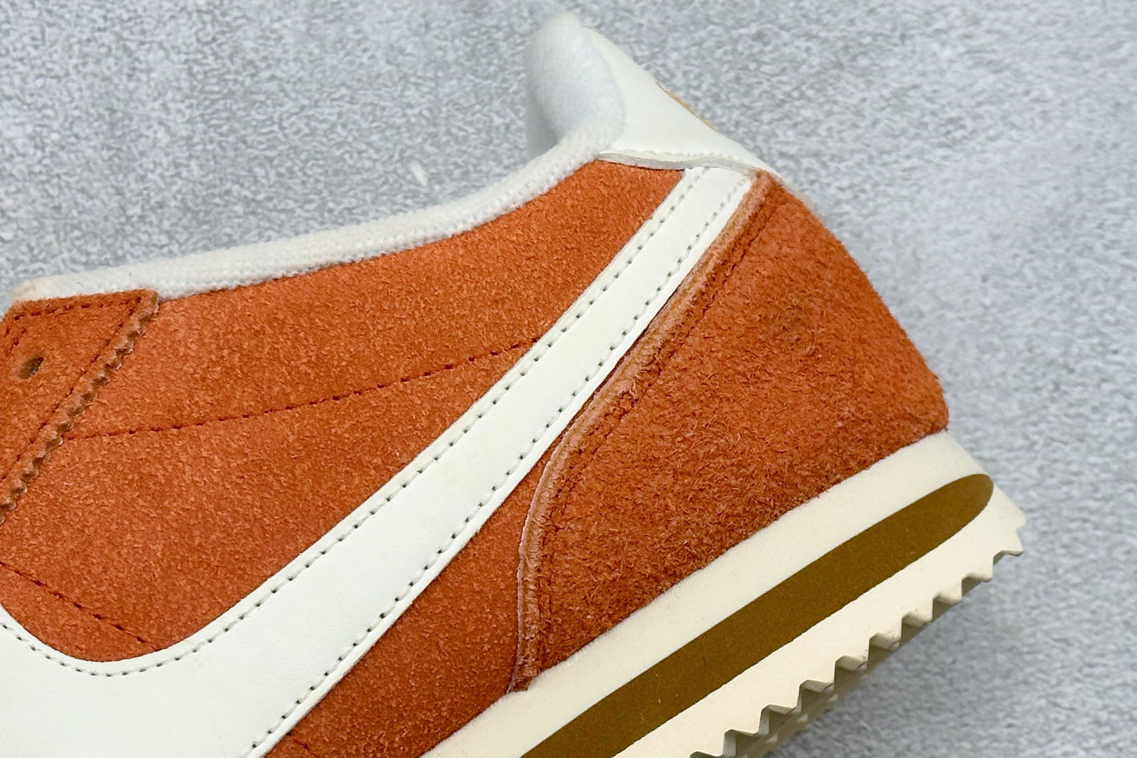 XH版NIKE CORTEZ 经典轻便舒适阿甘休闲跑步鞋 HF3142-200
