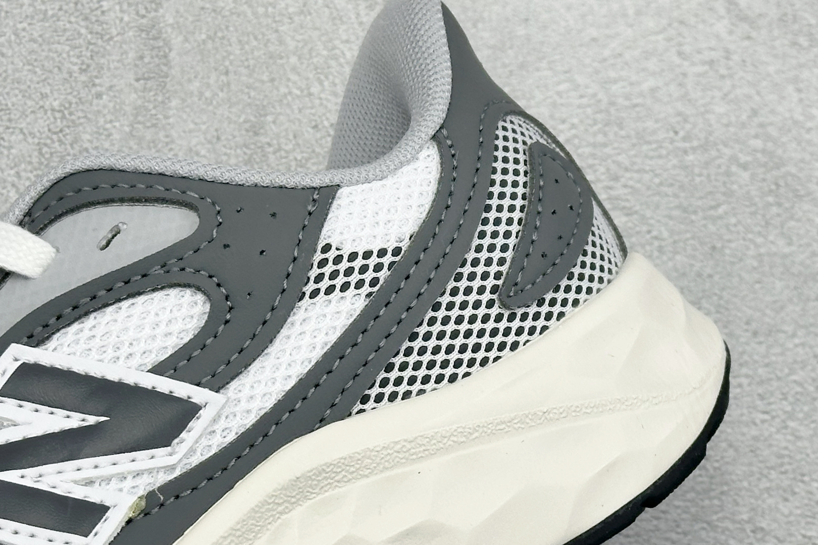 New Balance NB WARISTT4 舒适耐磨低帮跑步鞋 MARISTY4 New Balance NB WARISTT4 舒适耐磨低帮跑步鞋 MARISTY4