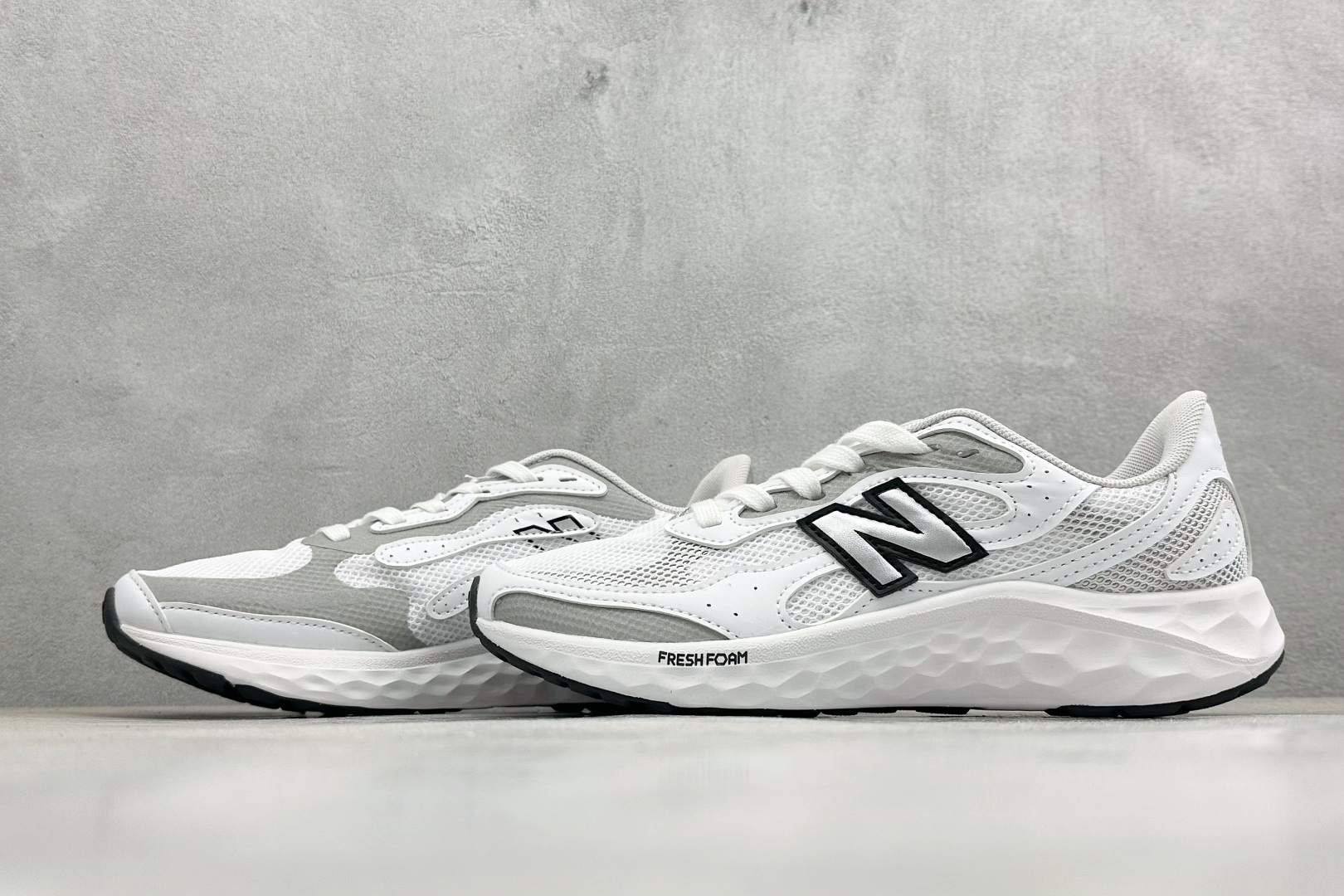 New Balance NB WARISTT4 舒适耐磨低帮跑步鞋 WARISTT4 New Balance NB WARISTT4 舒适耐磨低帮跑步鞋 WARISTT4