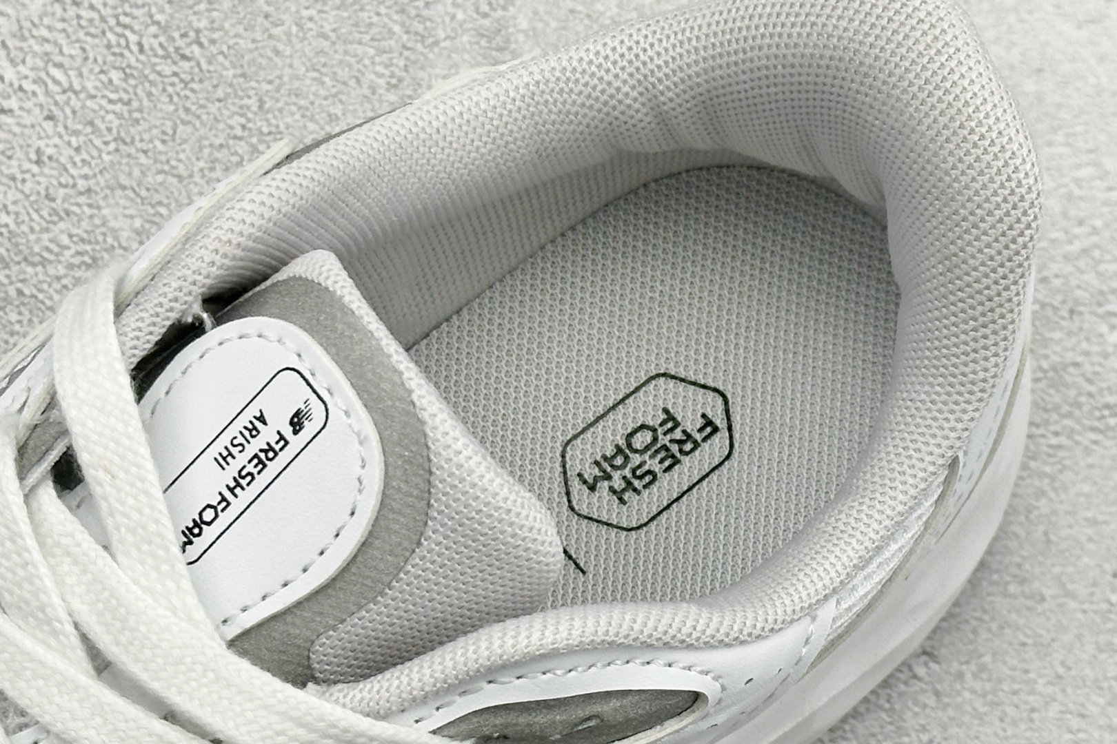 New Balance NB WARISTT4 舒适耐磨低帮跑步鞋 WARISTT4 New Balance NB WARISTT4 舒适耐磨低帮跑步鞋 WARISTT4