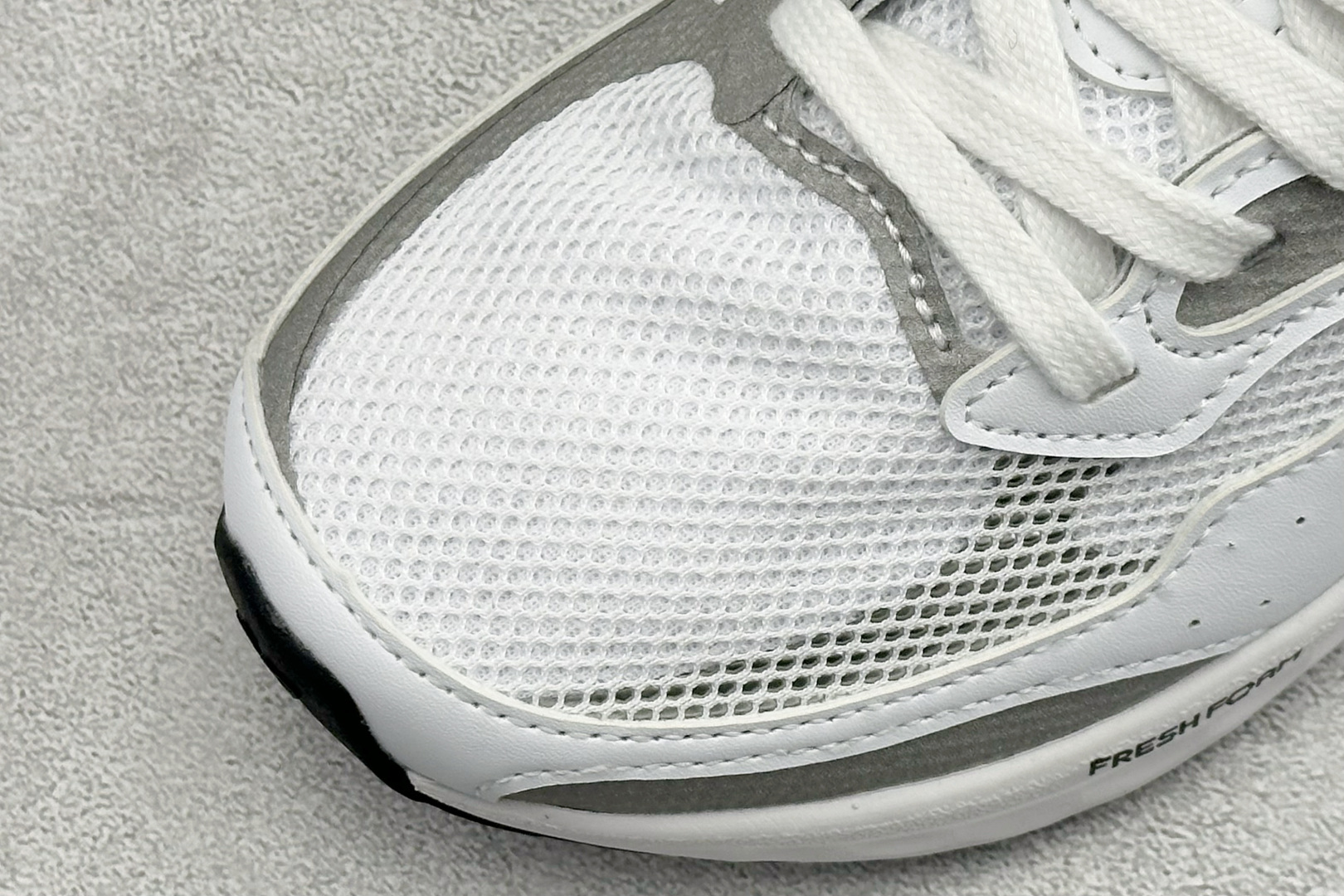 New Balance NB WARISTT4 舒适耐磨低帮跑步鞋 WARISTT4 New Balance NB WARISTT4 舒适耐磨低帮跑步鞋 WARISTT4